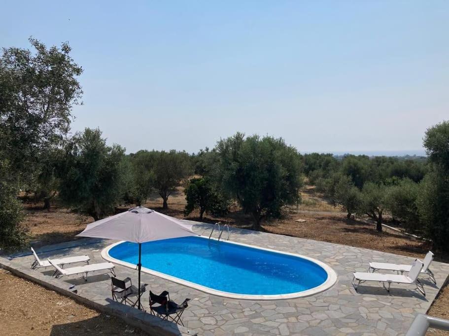 villa Lin with pool view 2