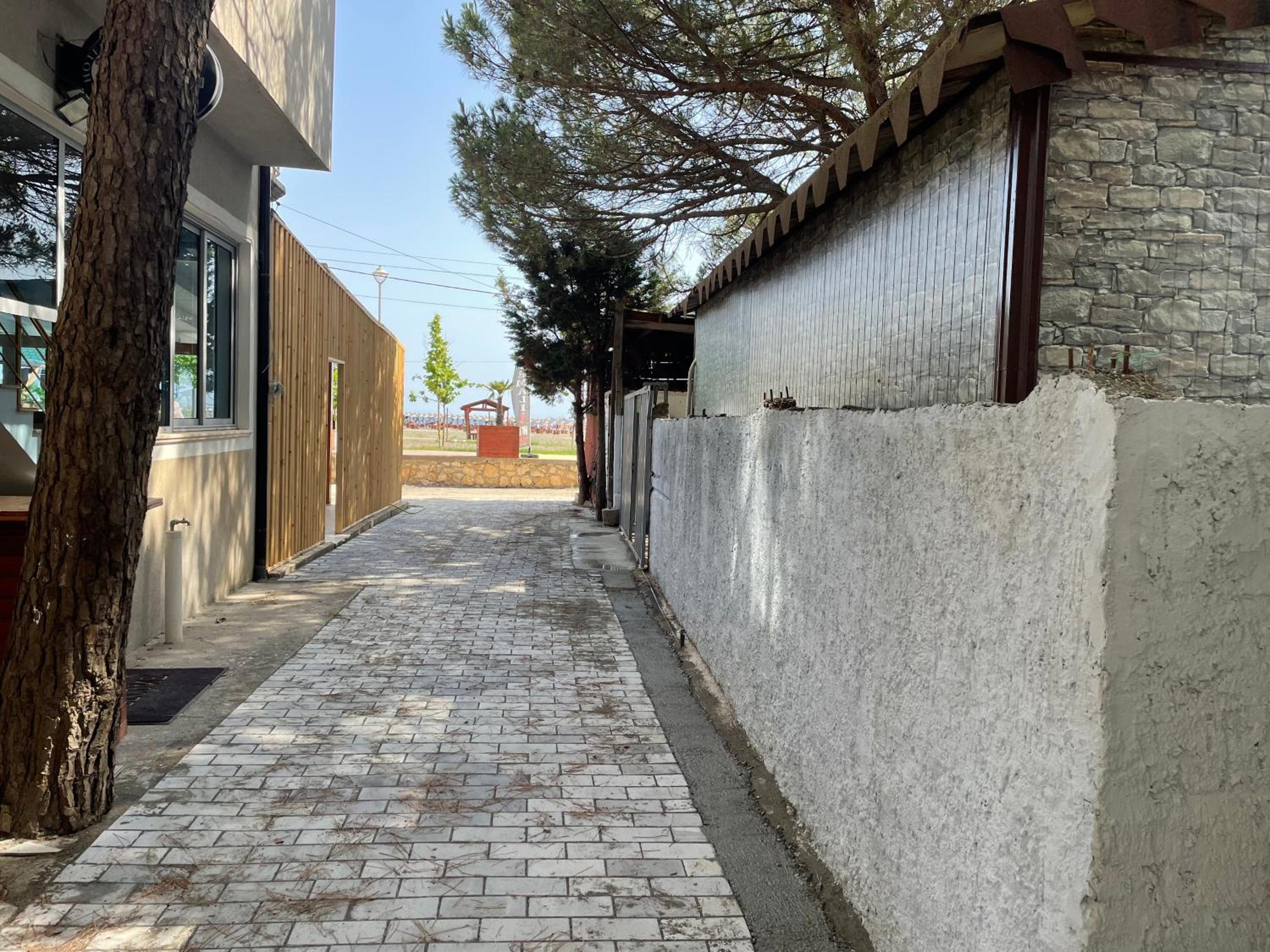 Pinehouse Velipoja