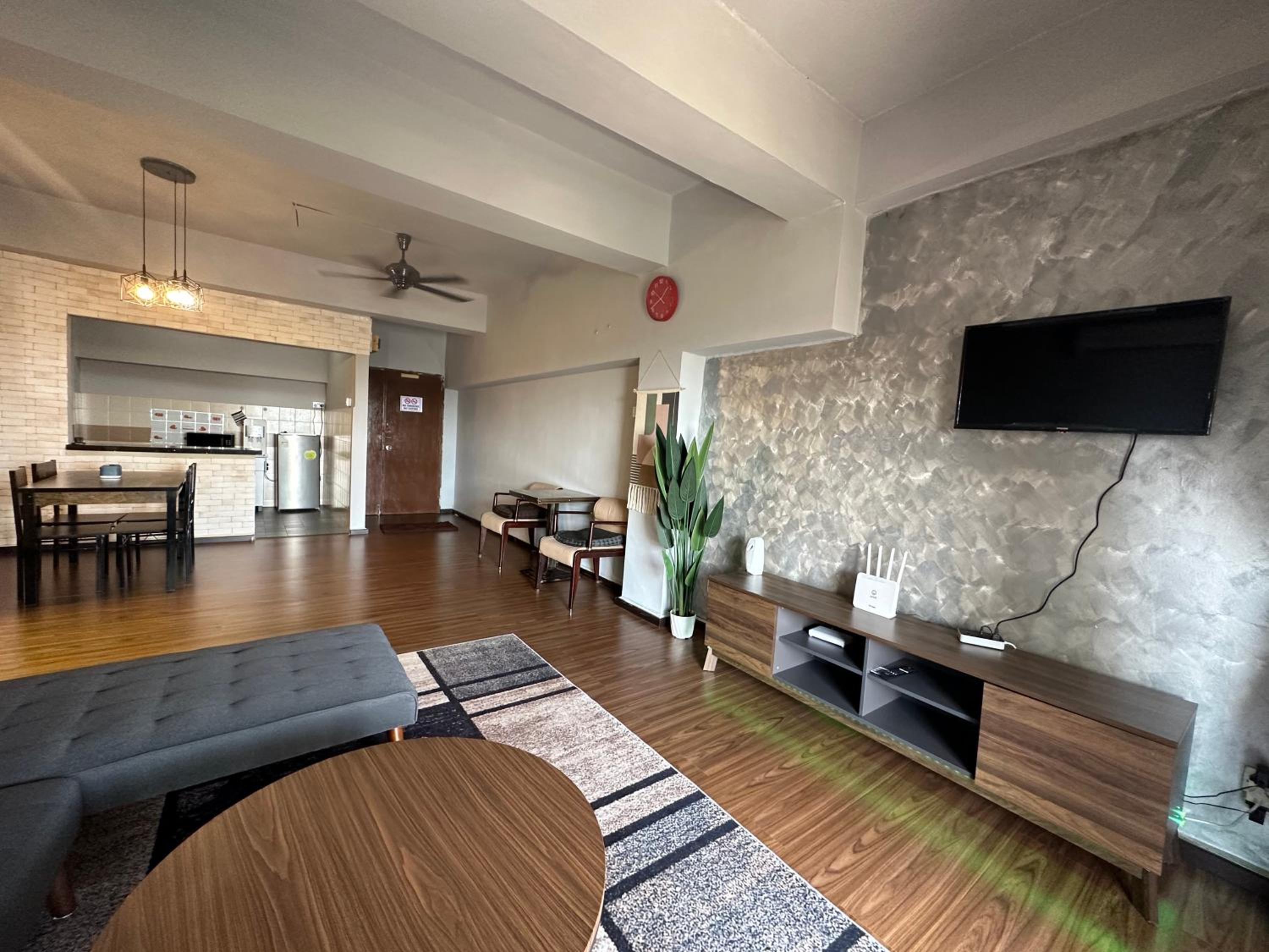 Family apartment in Tawau Town view 2
