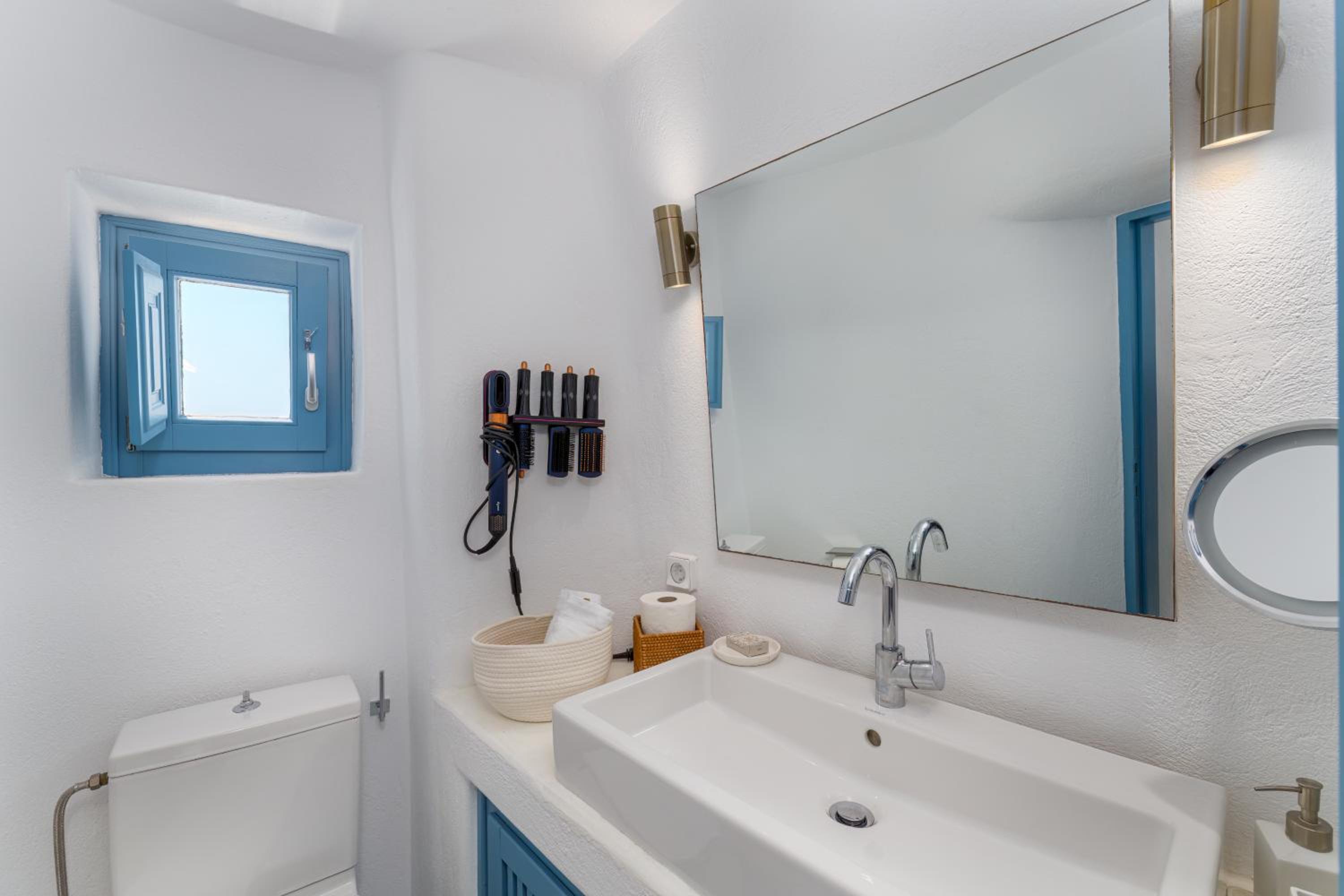 Aristos Life Luxury Cave Villas