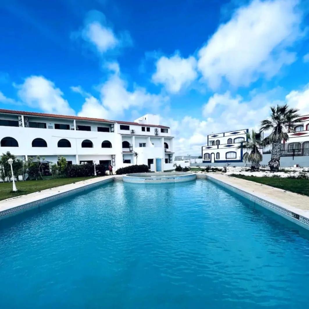 Oásis de verão- 2 bedrooms flat with swimming pool view 4