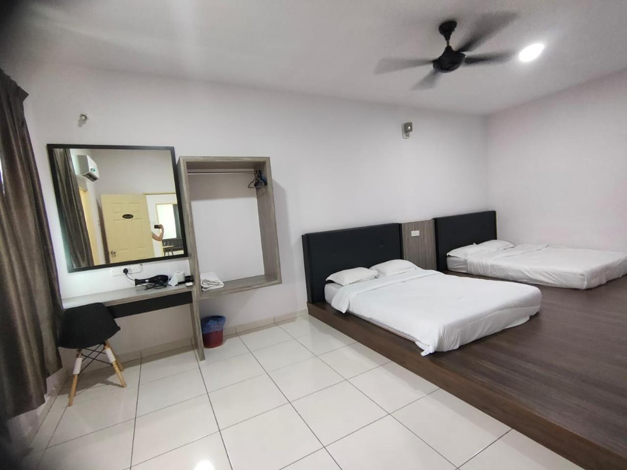 20Pax 3-Storey SemiD 5Room&5Bathroom Sweet Dream Home Sitiawan photo 3