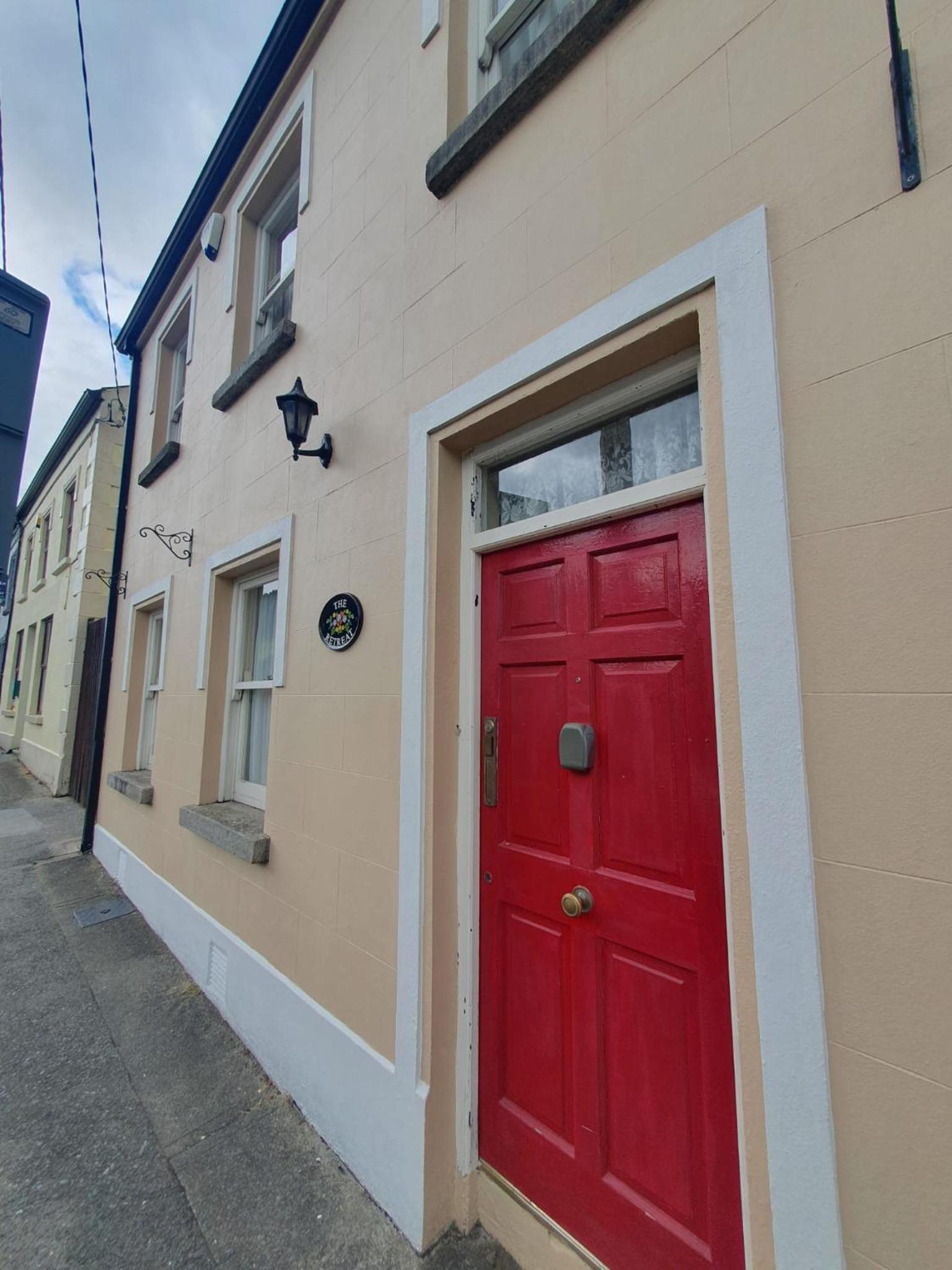 Hotel The Retreat Guest Rooms - Image 1