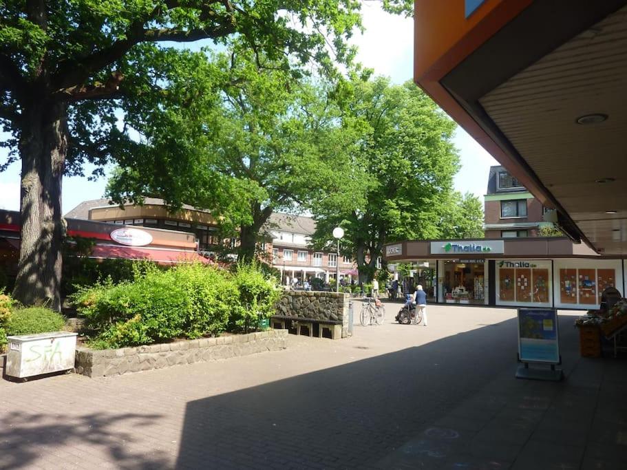 Zentrum Volksdorf 400m zur U-Bahn! Sehr gute Lage schickes Apartment