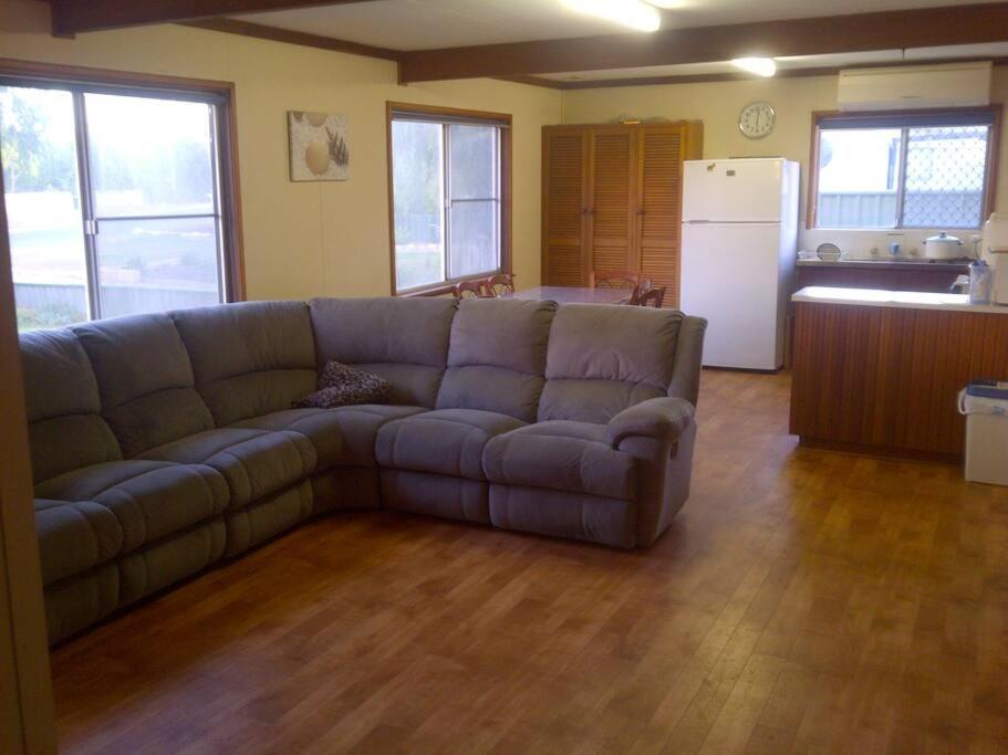 dhu drop inn