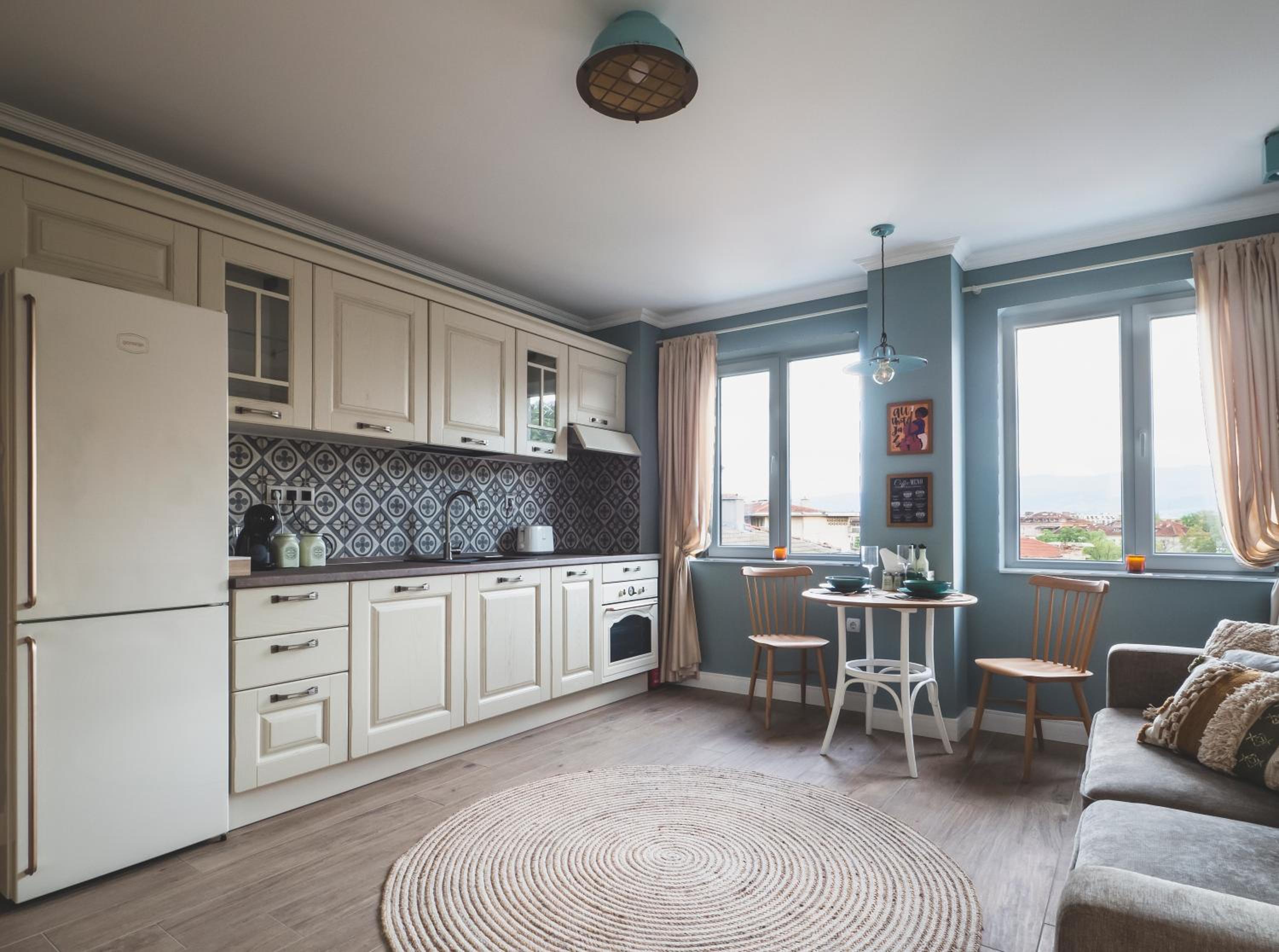 Stylish 1BD - Free Private Garage