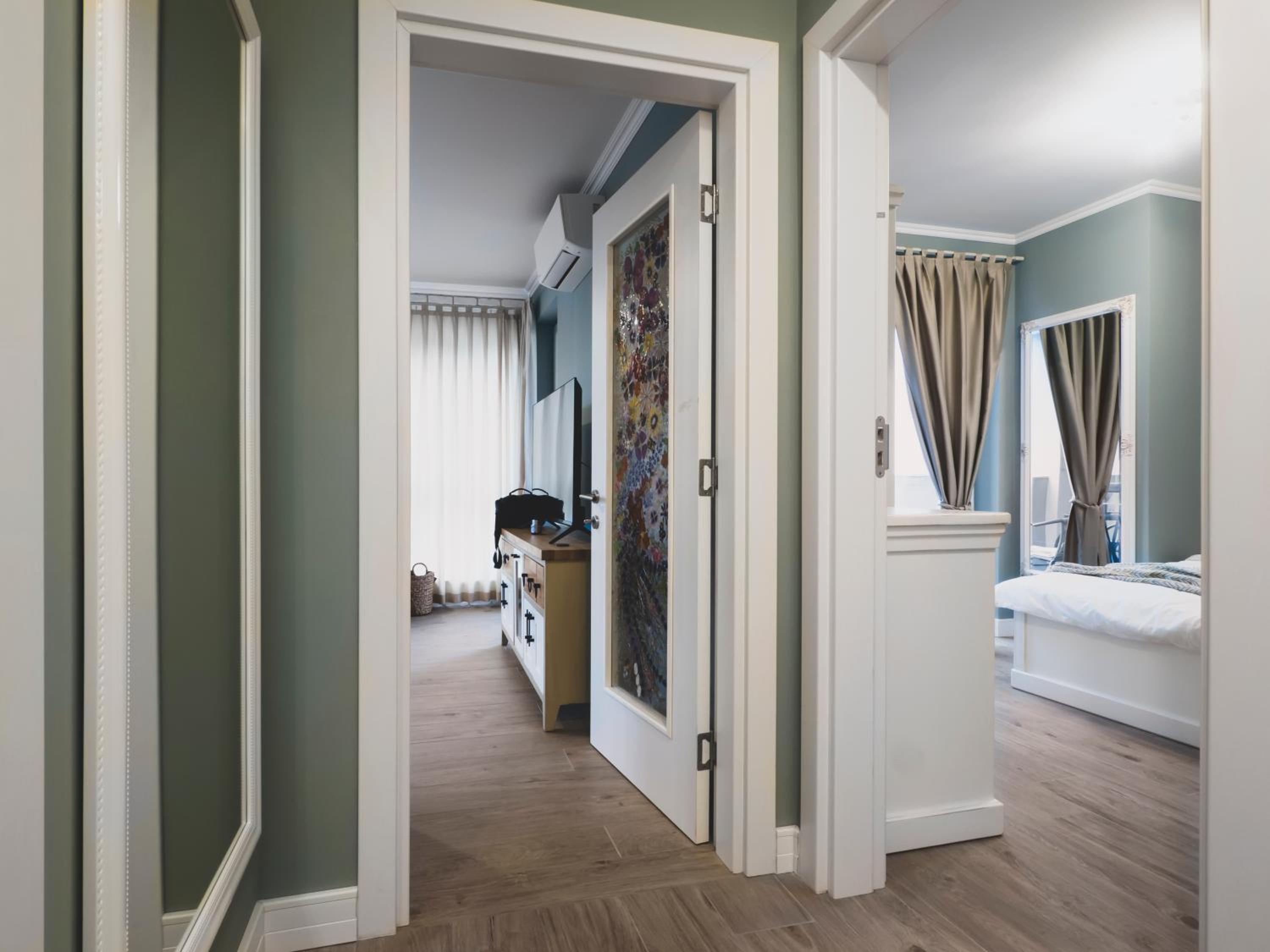 Stylish 1BD - Free Private Garage