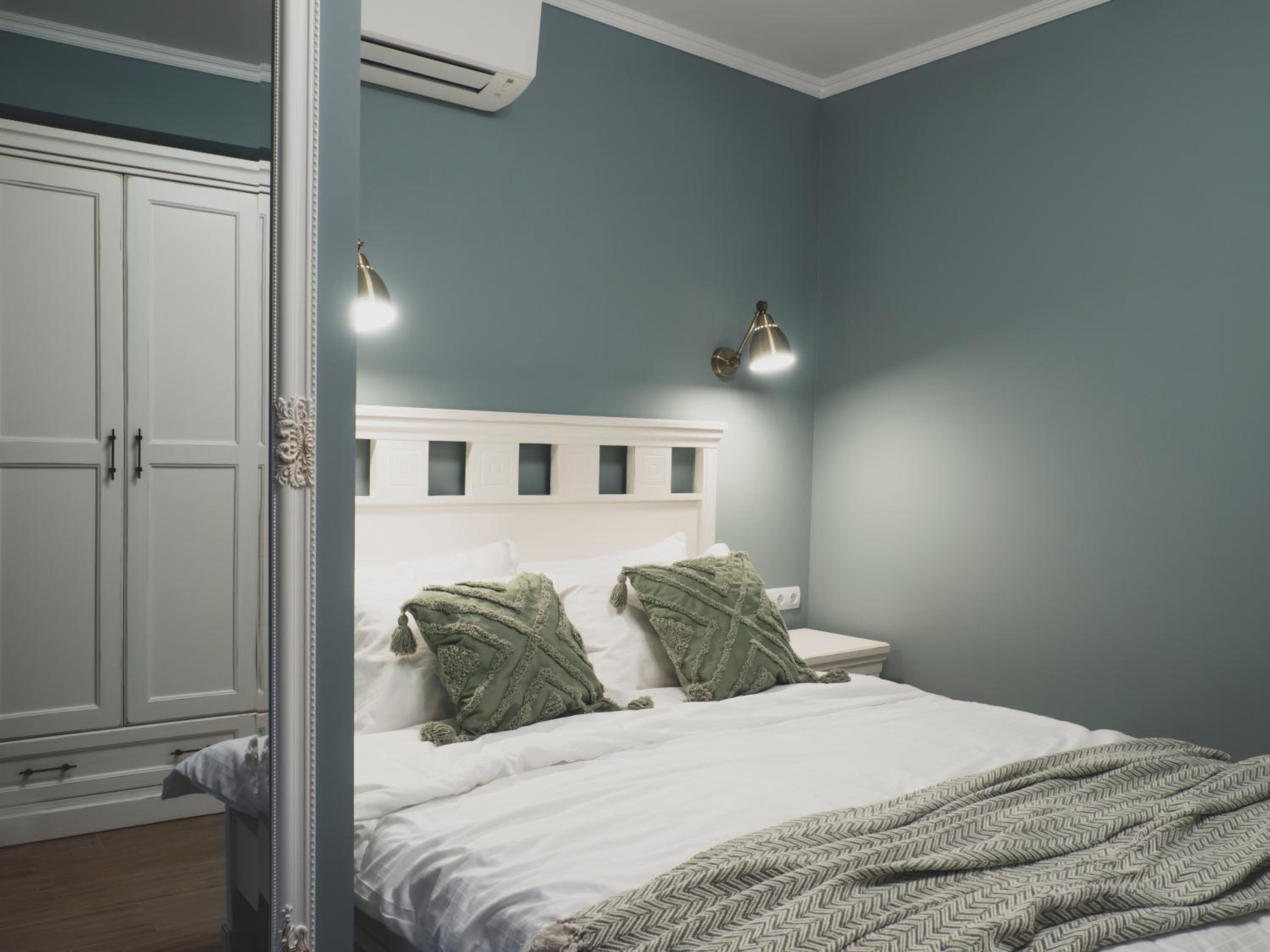 Stylish 1BD - Free Private Garage