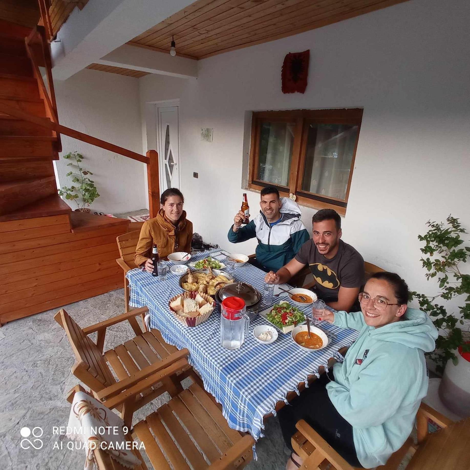 Guest house Albjoni