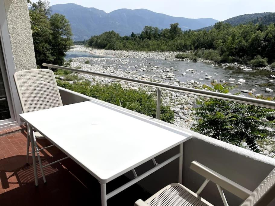 Immersi nella natura con accesso al fiume maggia