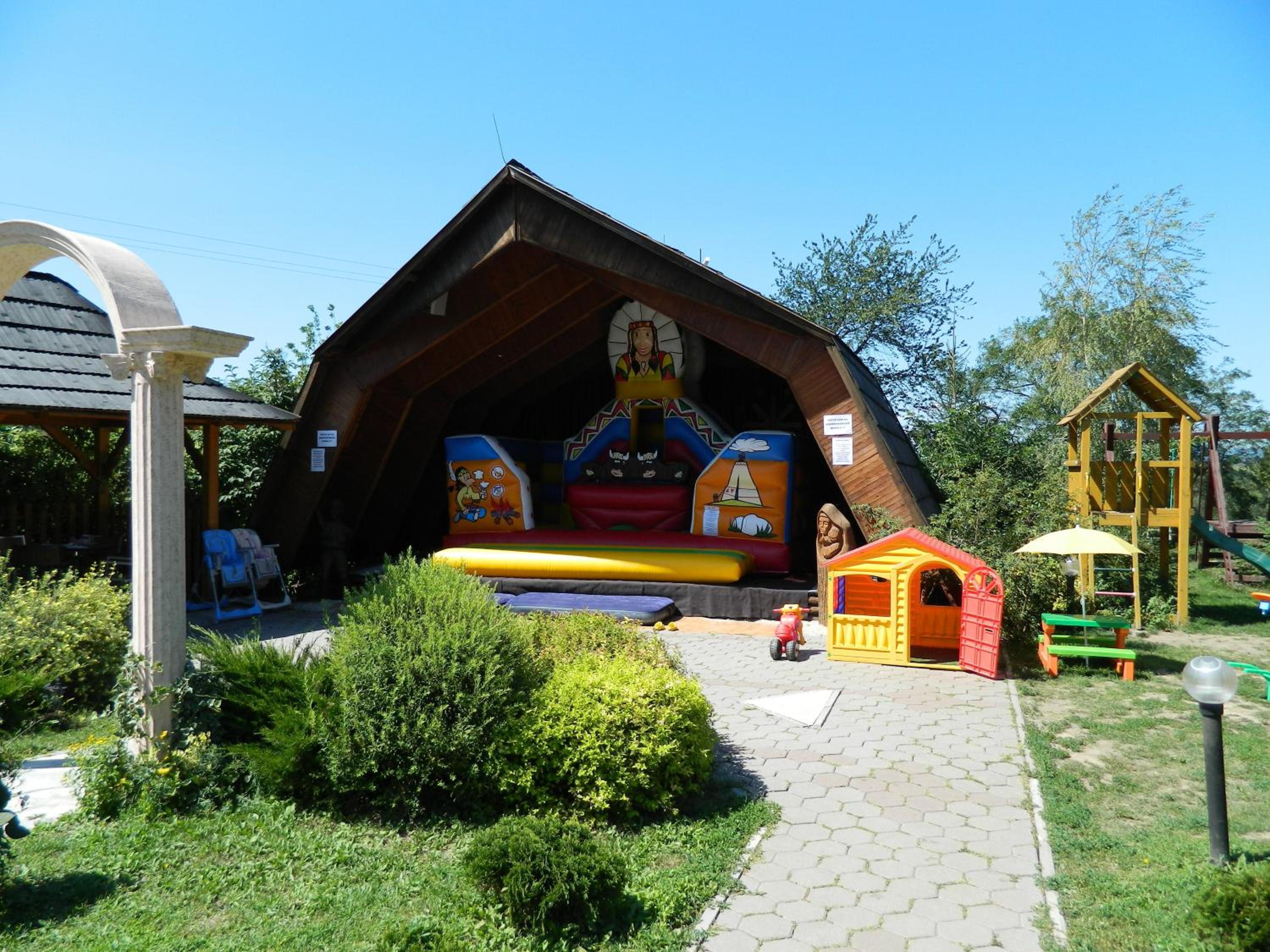 Photo 18