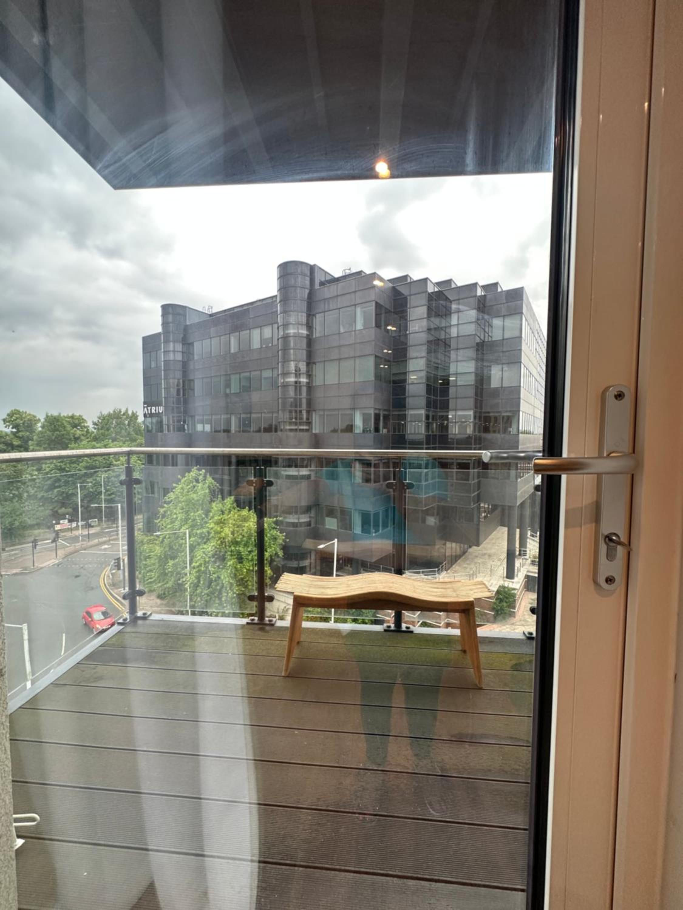 Uxbridge Apartment