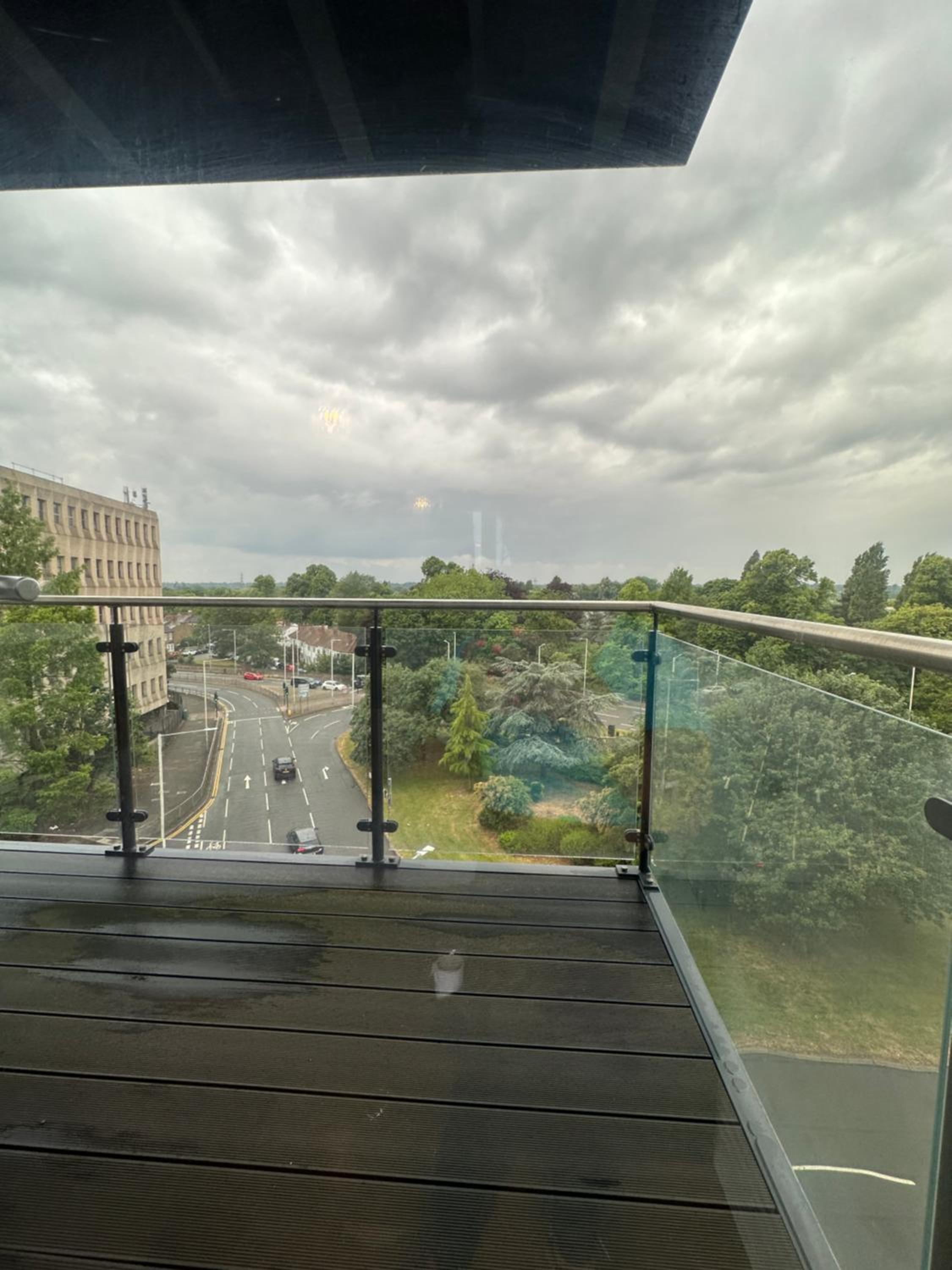 Uxbridge Apartment