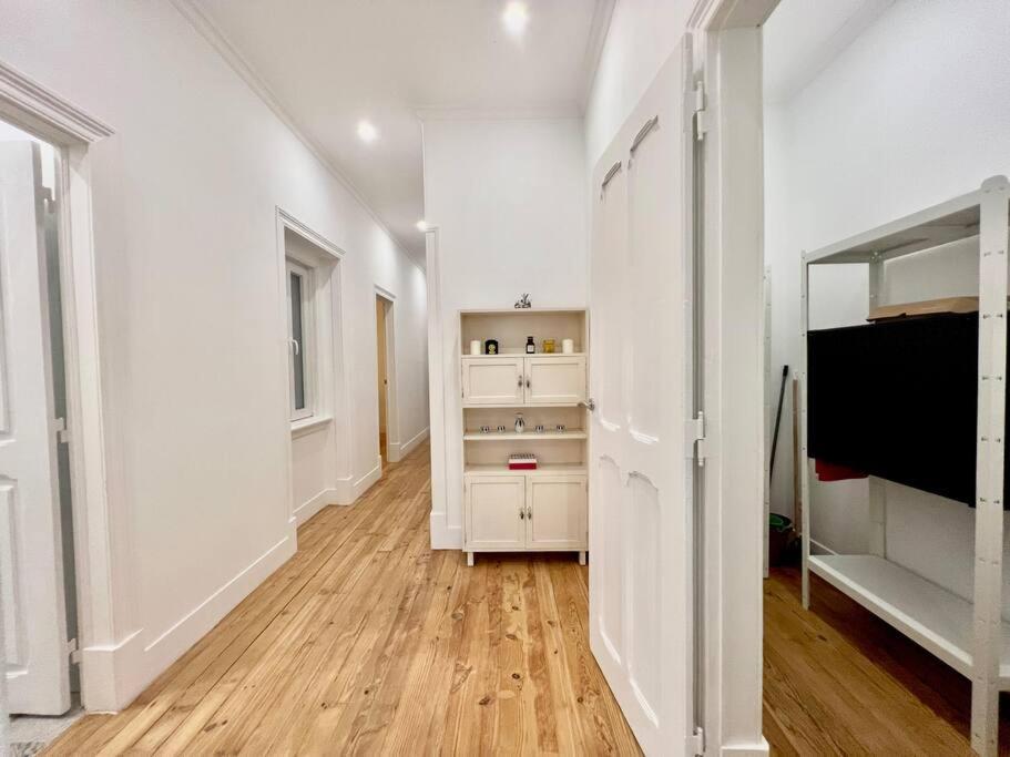 Beautiful Gloria - 120m2 with A/C and garden view 3