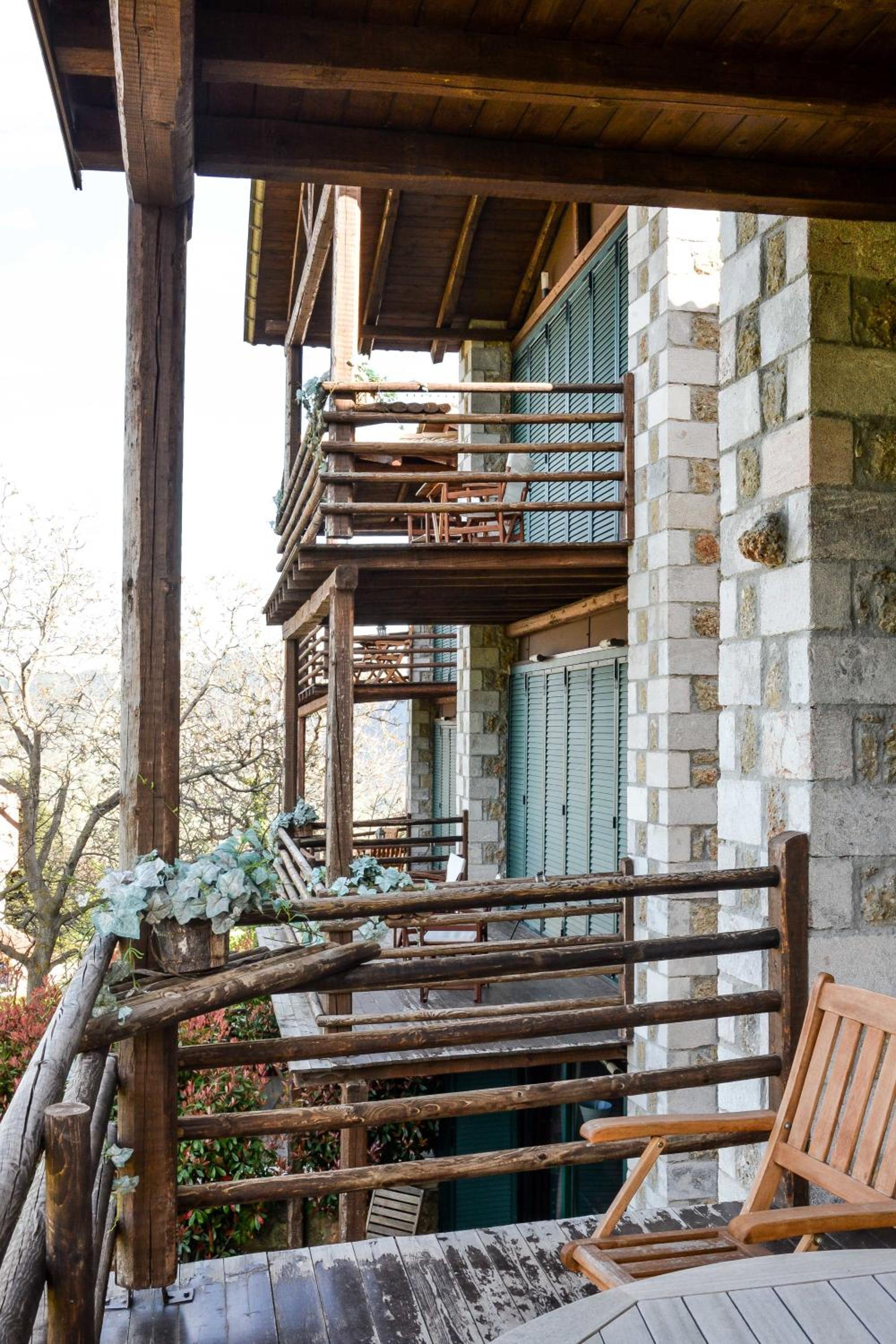 Vathyskia Guesthouse