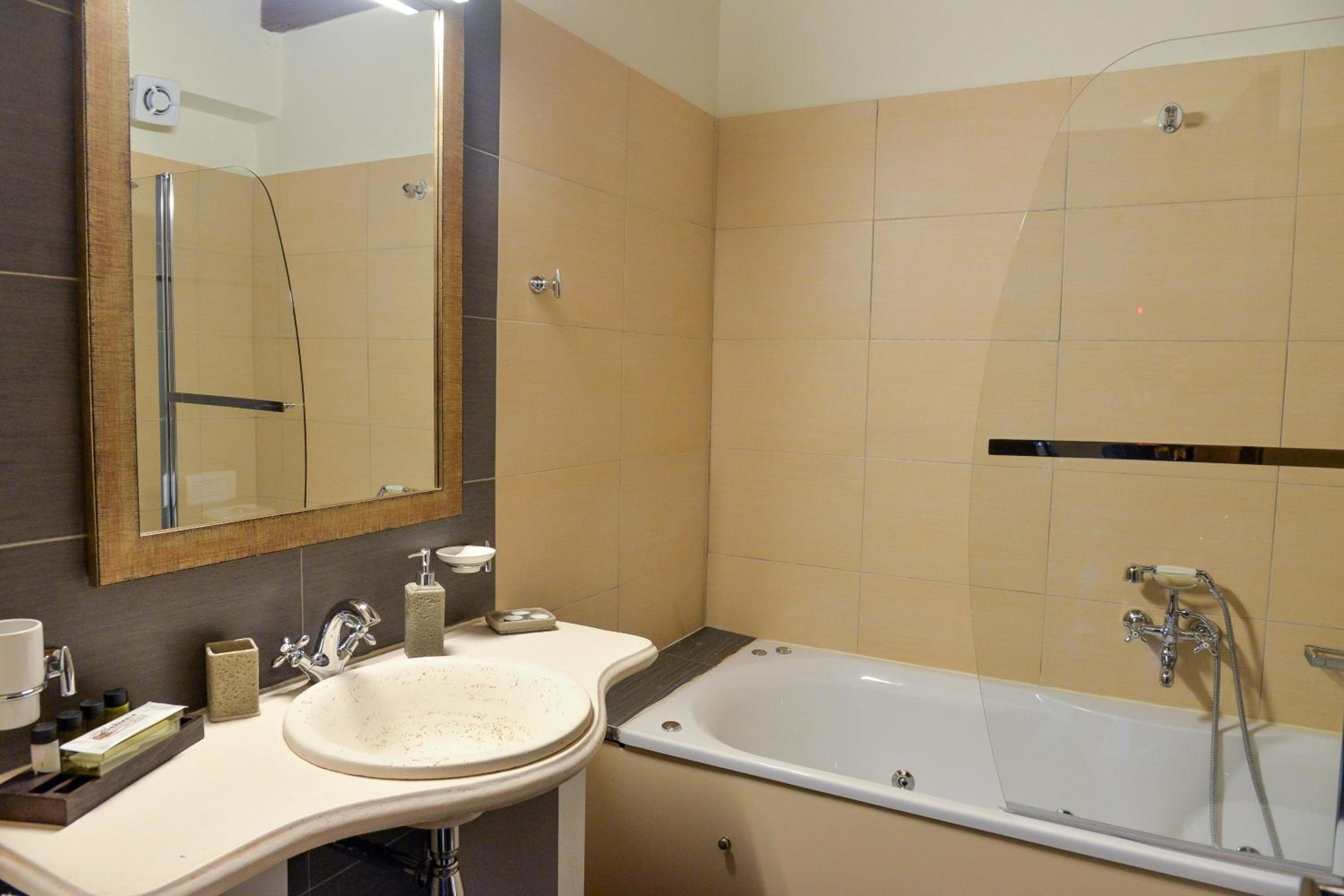 Vathyskia Guesthouse