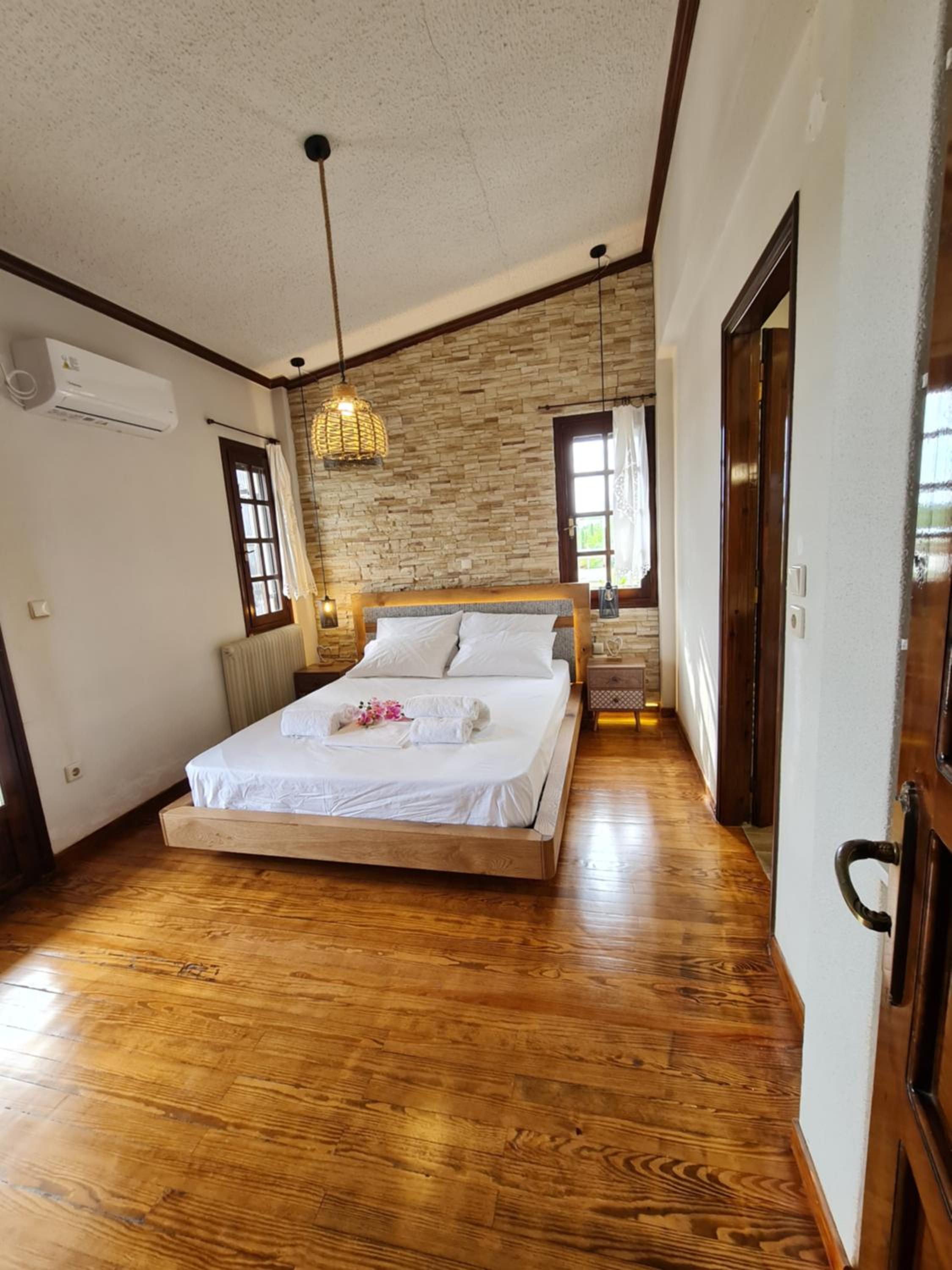 Villa ChrysPa Attica