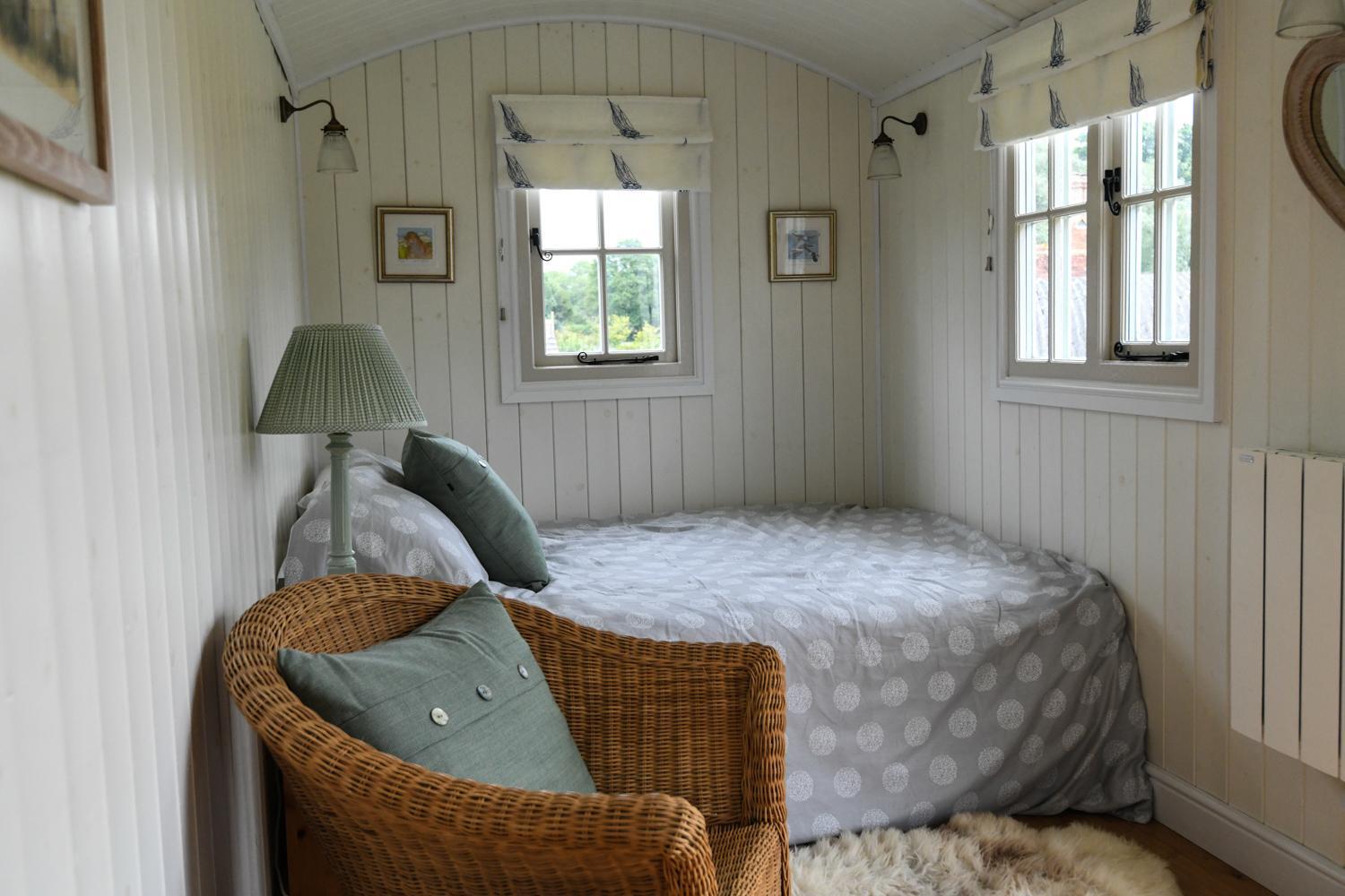 SHEPHERDS HUT