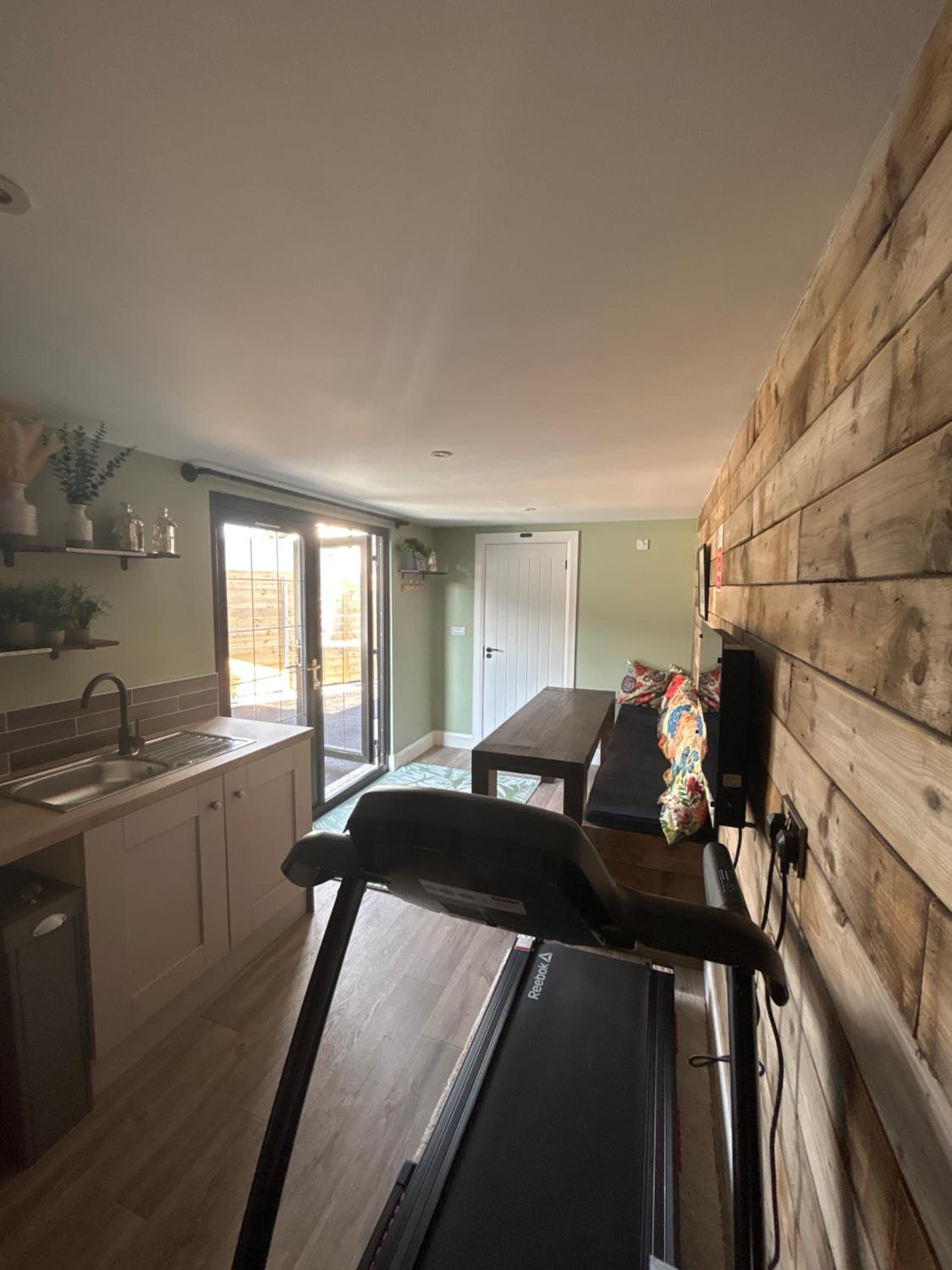 Eddies Lodge & Spa 3 bedroom cottage view 2