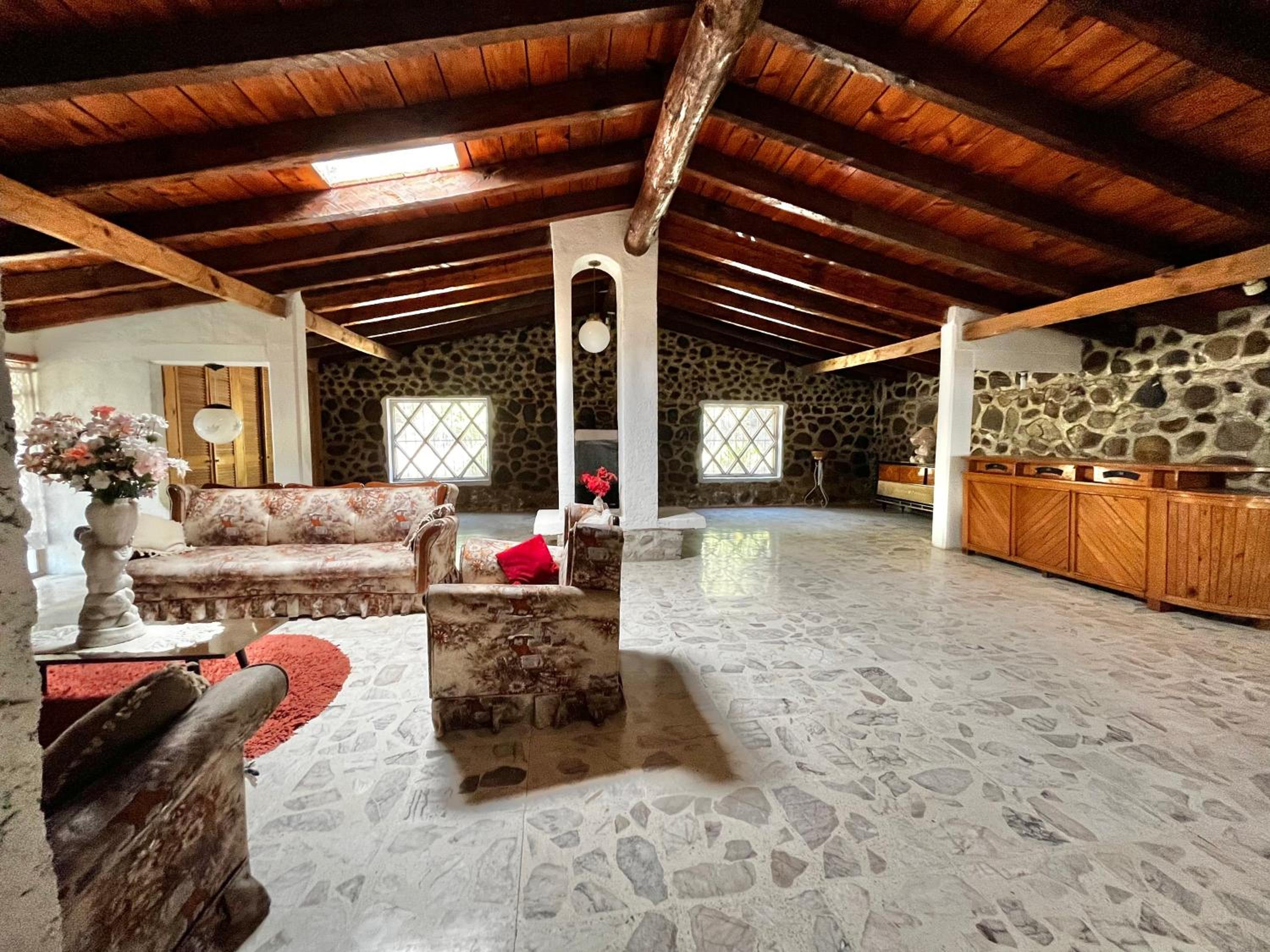 Villa Ledezma view 5