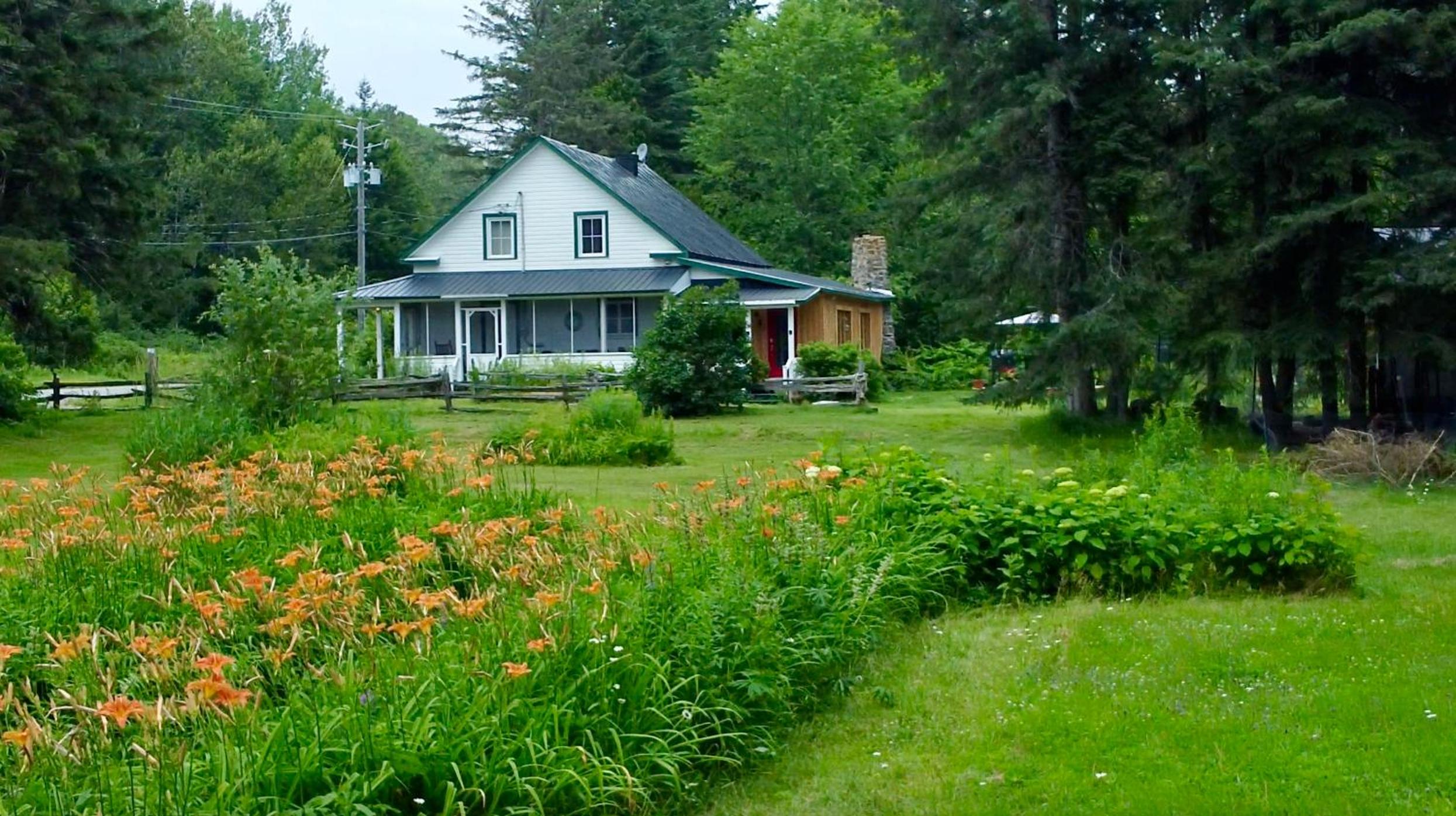 Chalets NABU La Sacacomie - Rivière - Billard