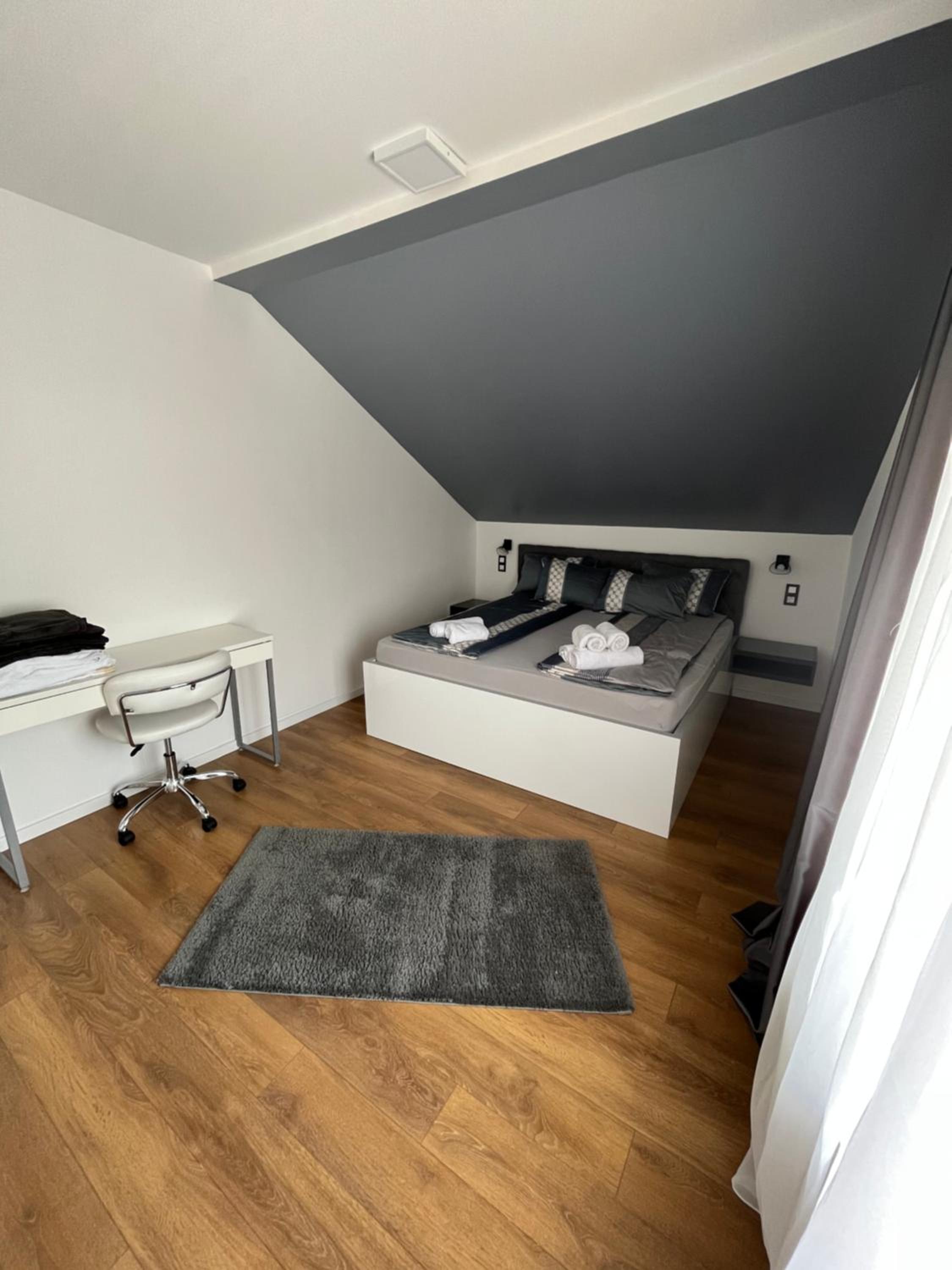 Villa Luca Free Garage Parking