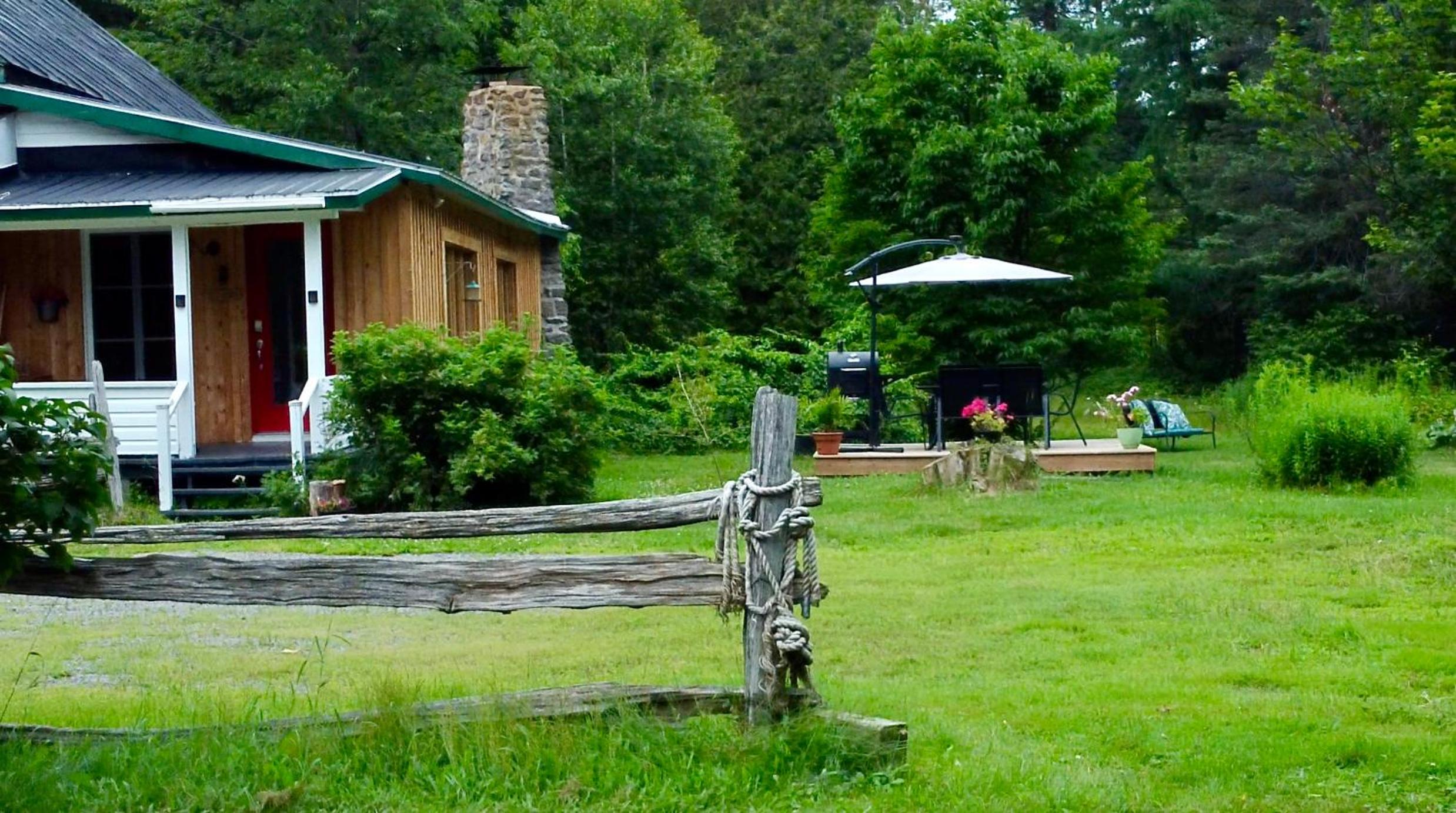 Chalets NABU La Sacacomie - Rivière - Billard