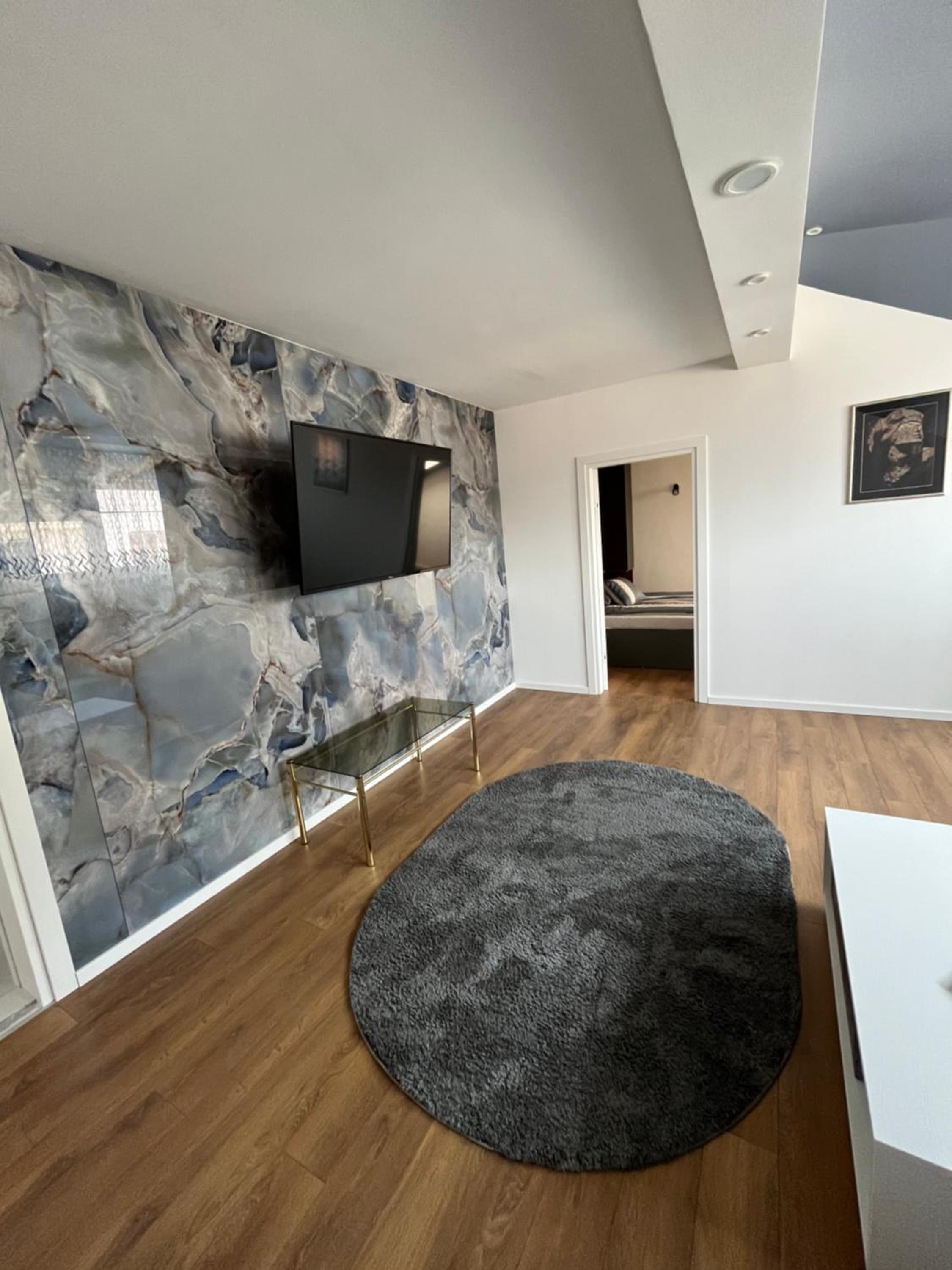 Villa Luca Free Garage Parking