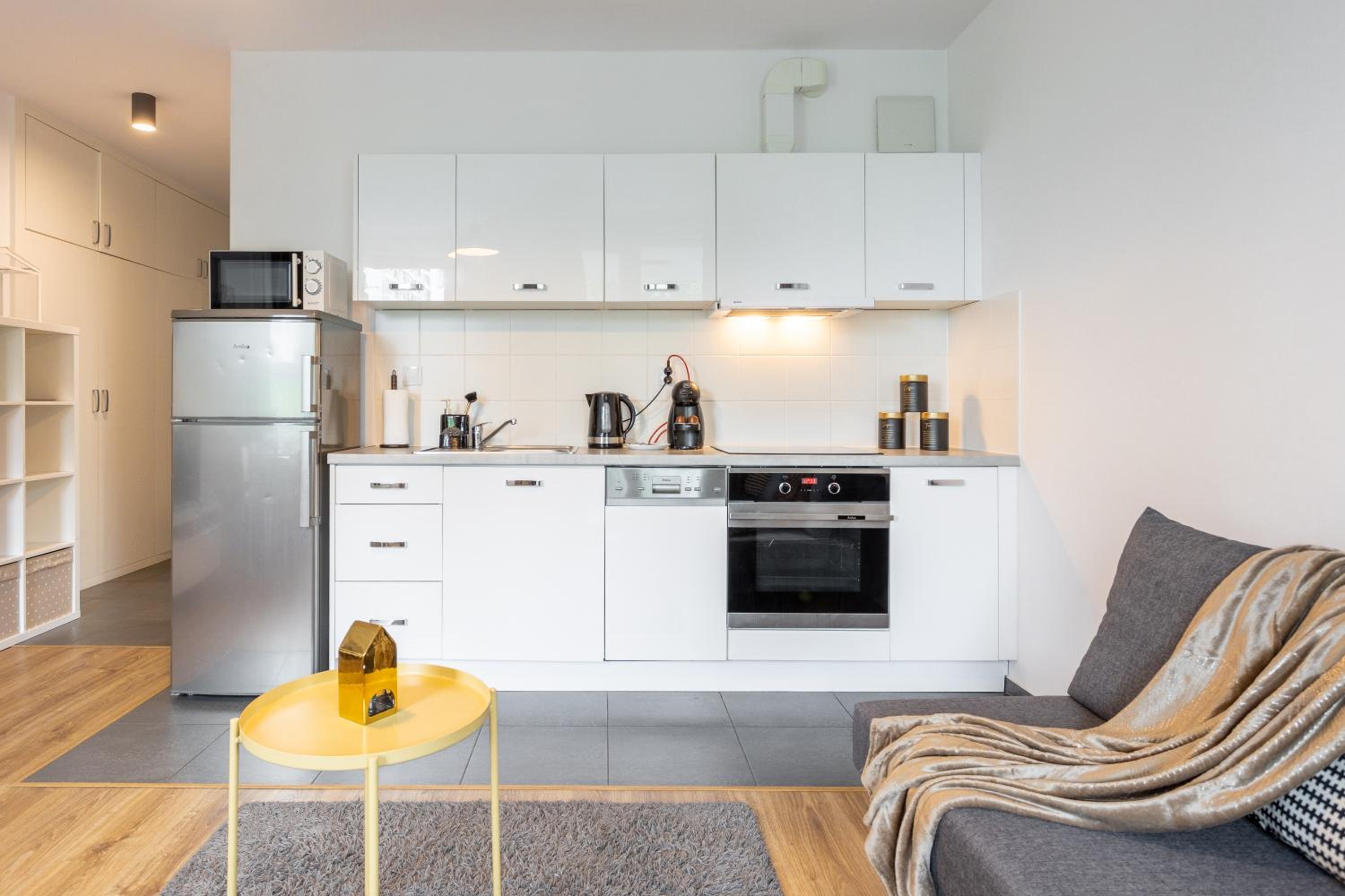 Golden Apartments Warsaw - Stylish & Sunny - Pereca Residence, City Center