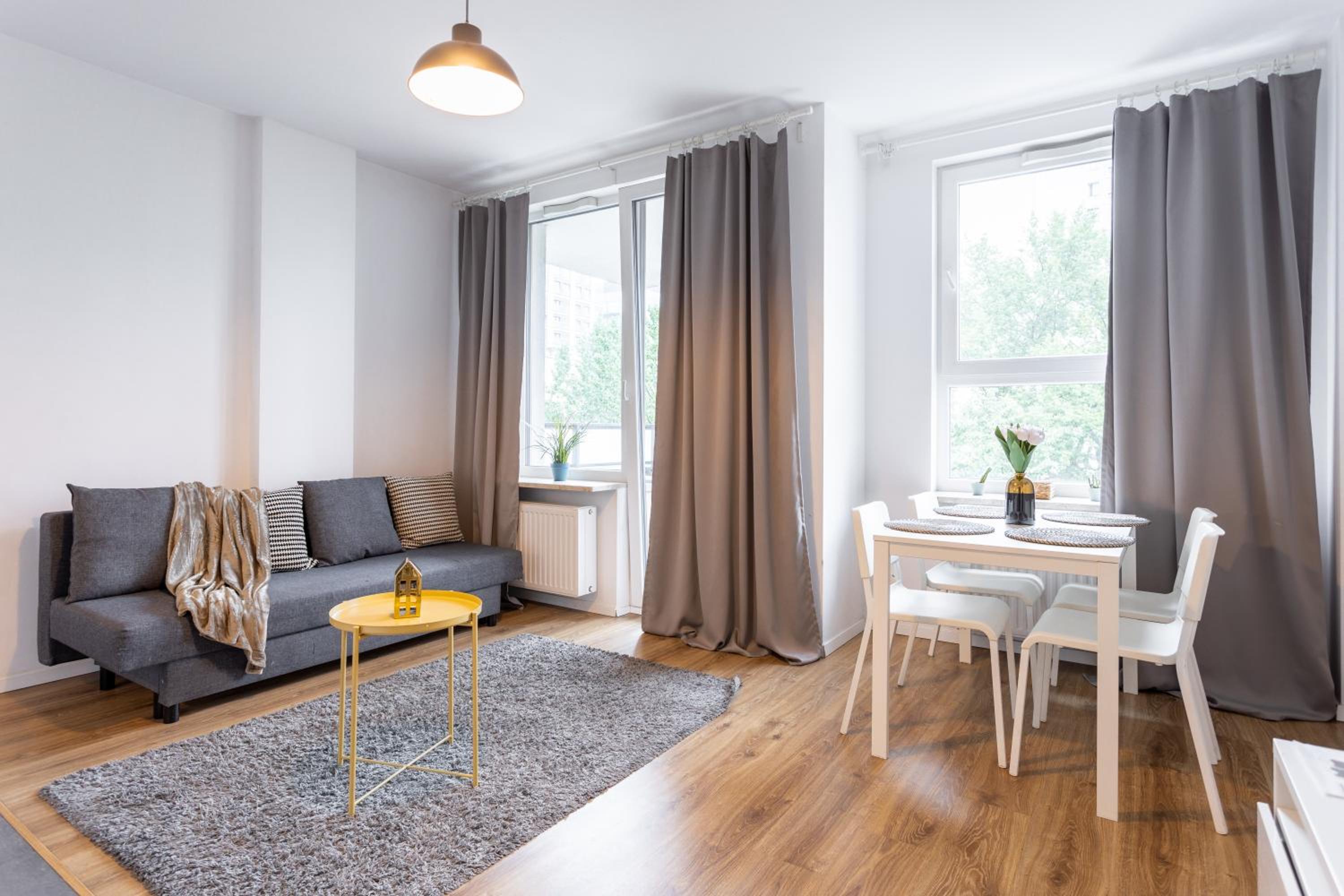 Golden Apartments Warsaw - Stylish & Sunny - Pereca Residence, City Center
