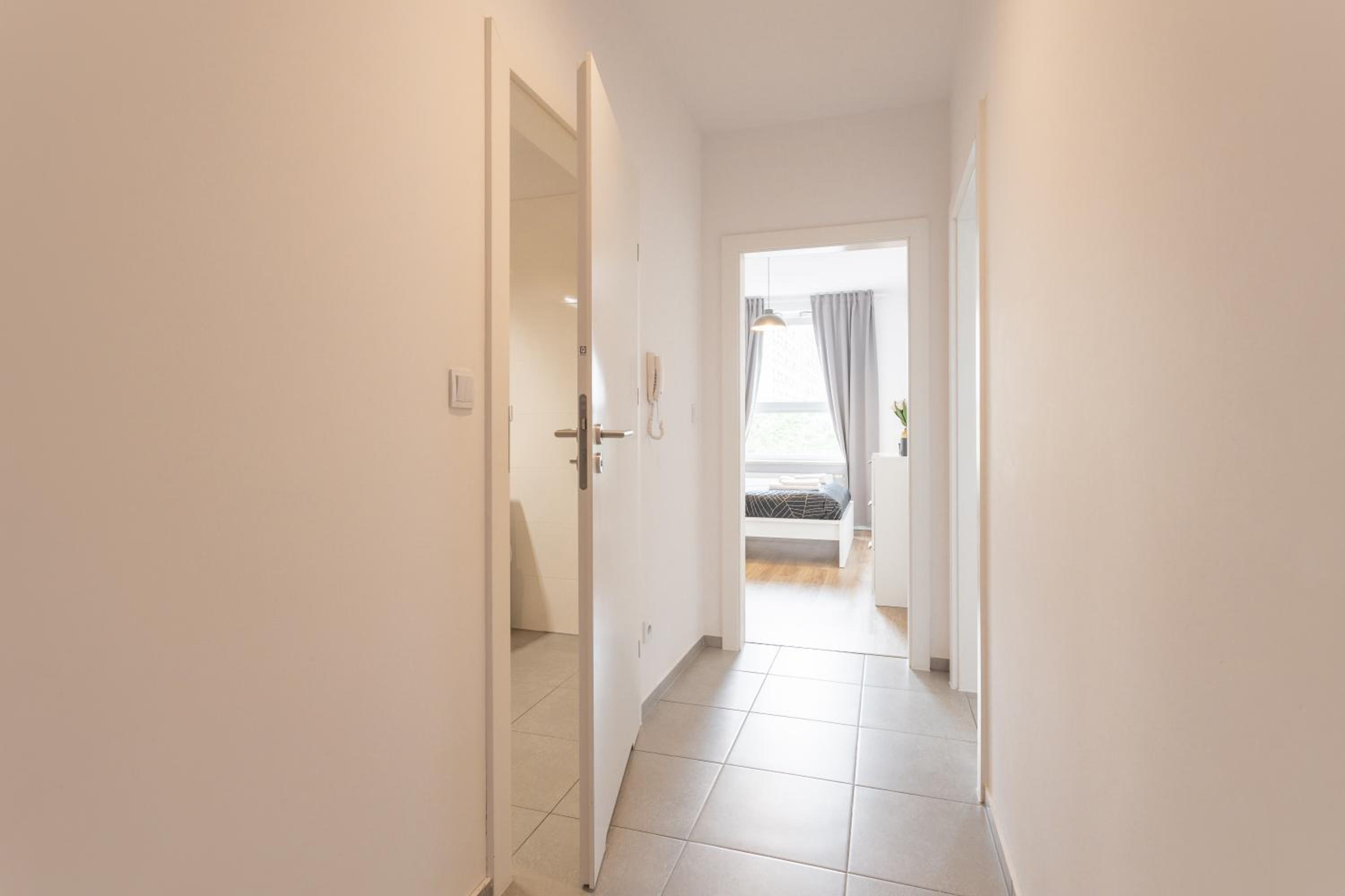 Golden Apartments Warsaw - Stylish & Sunny - Pereca Residence, City Center