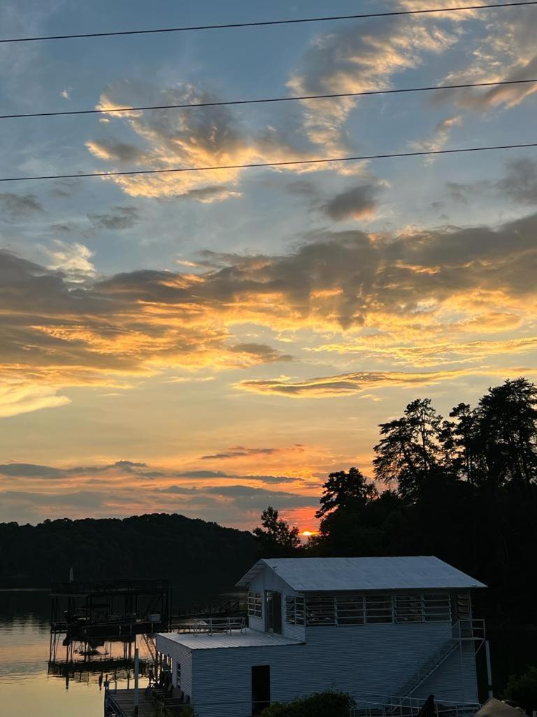Lakeside Haven