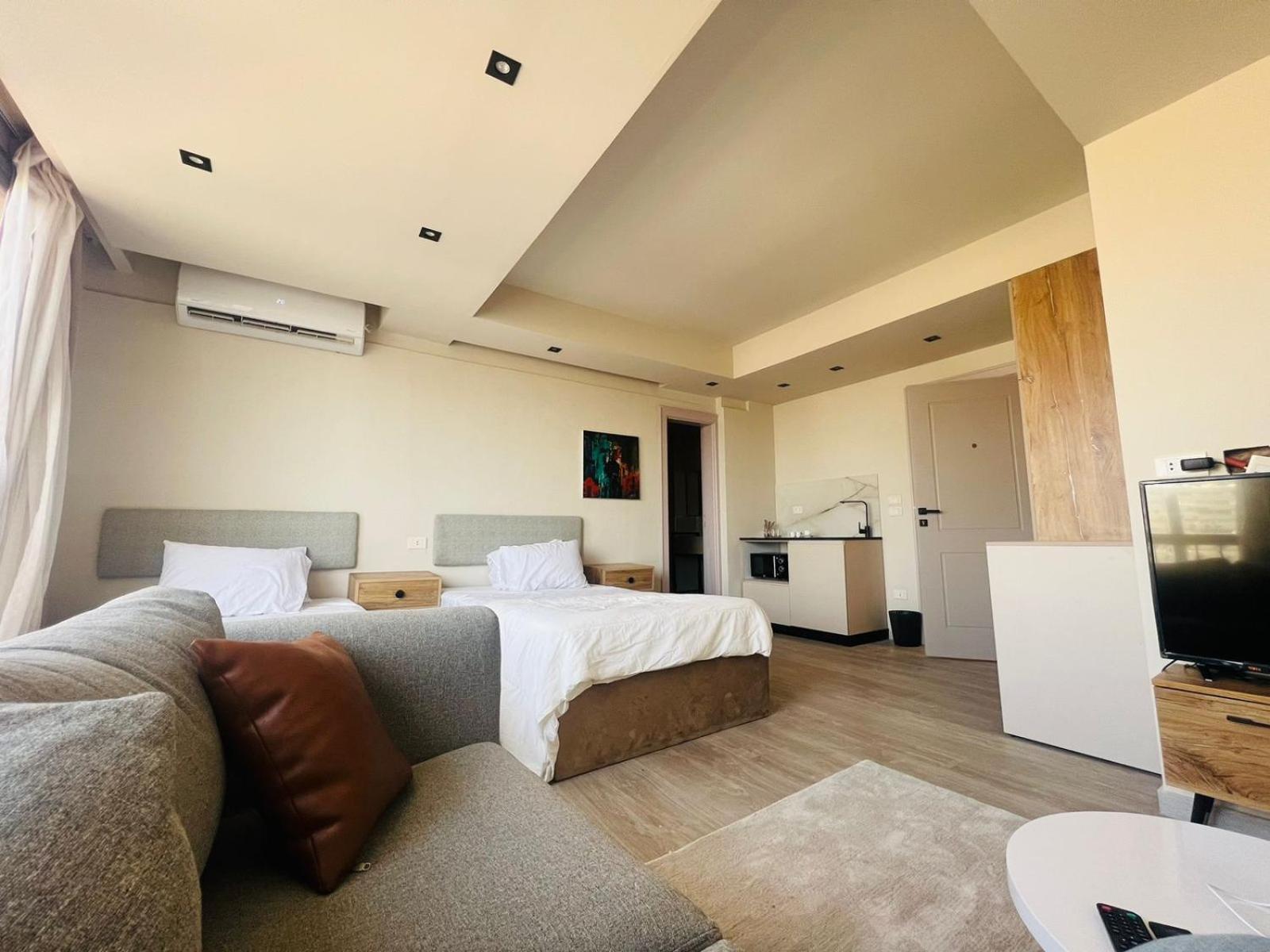 Unique apartment 2 bed room 7
