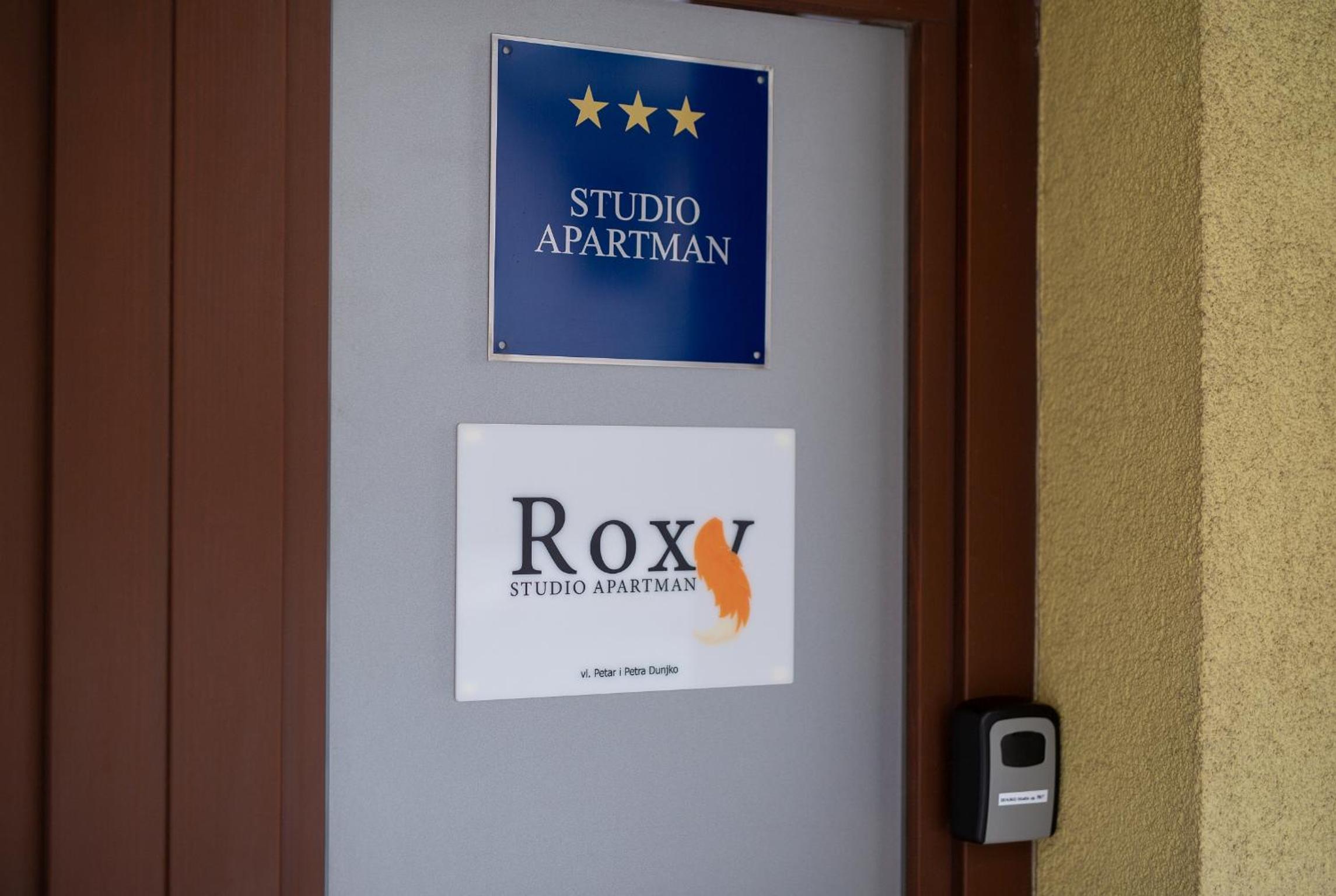 Studio Apartman Roxy