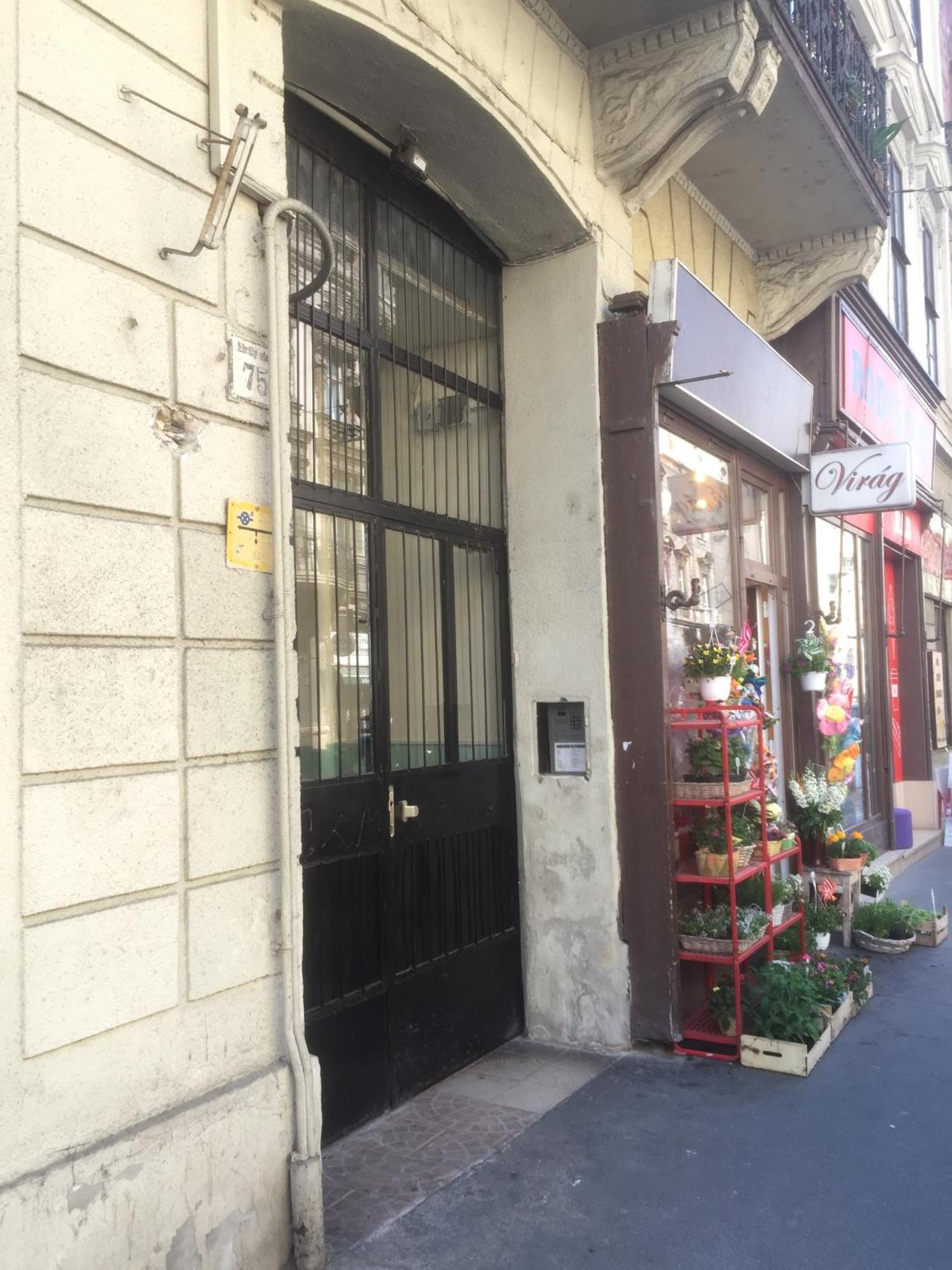 Boutique Studio near Heroes Square Central Budapest view 3