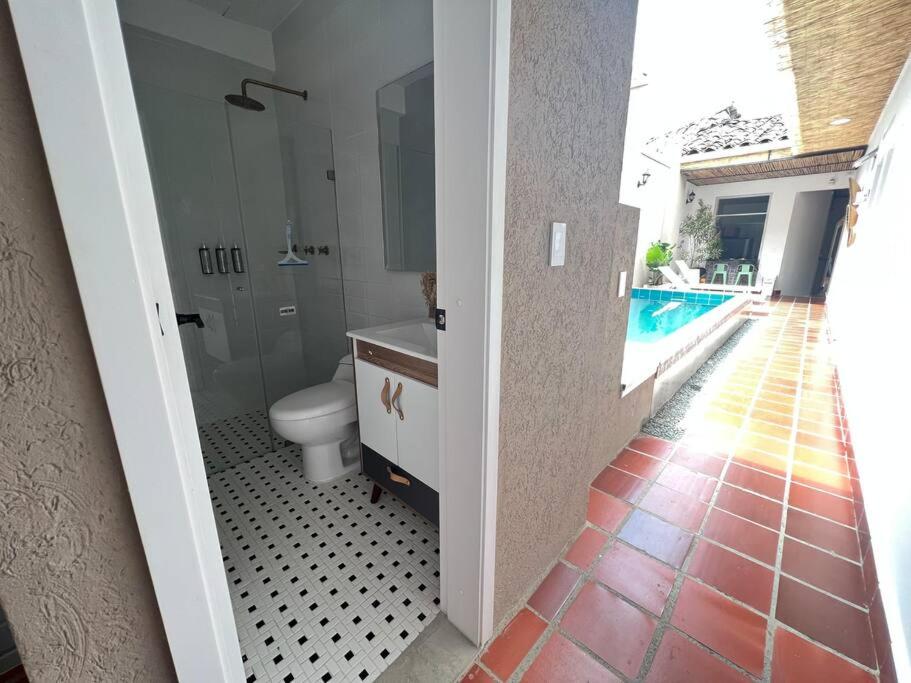 Nueva en San Antonio Cali, La casa de Toña
