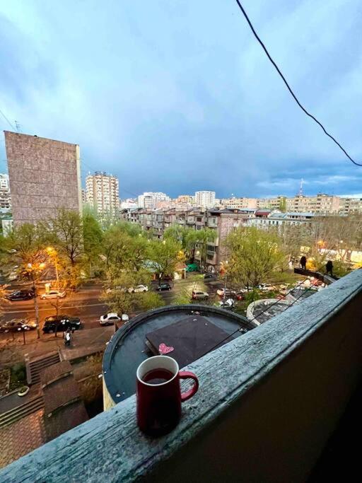 Saryan Apartment with a Balcony
