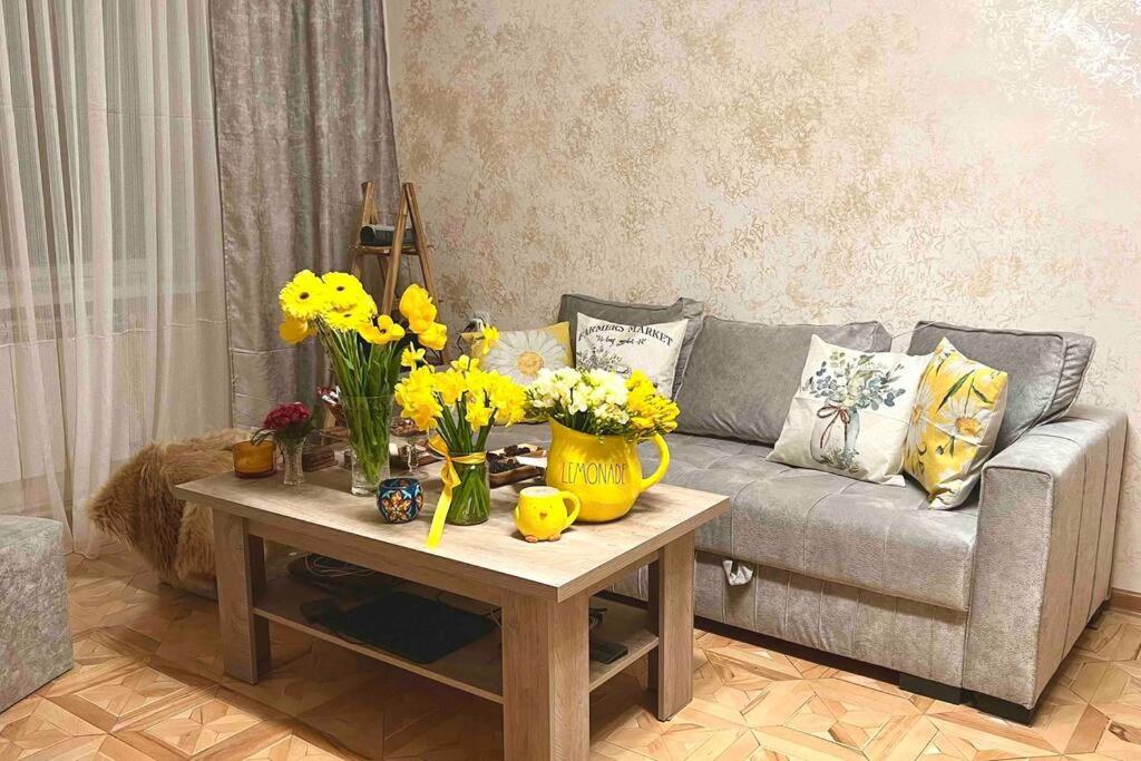 Saryan Apartment with a Balcony