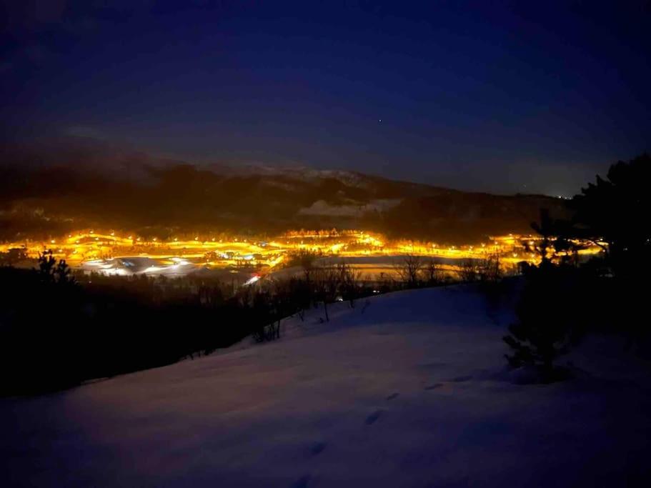 Frittliggende hytte i flott turterreng view 3