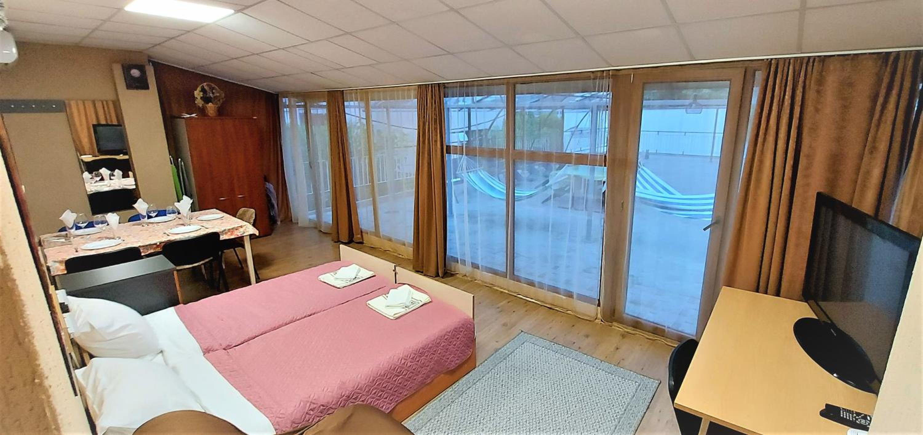 hotel room