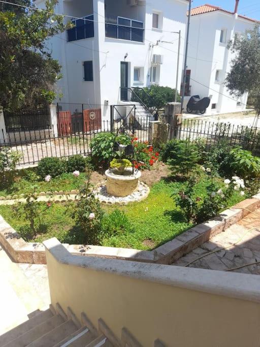 Studio Apartments Eirini