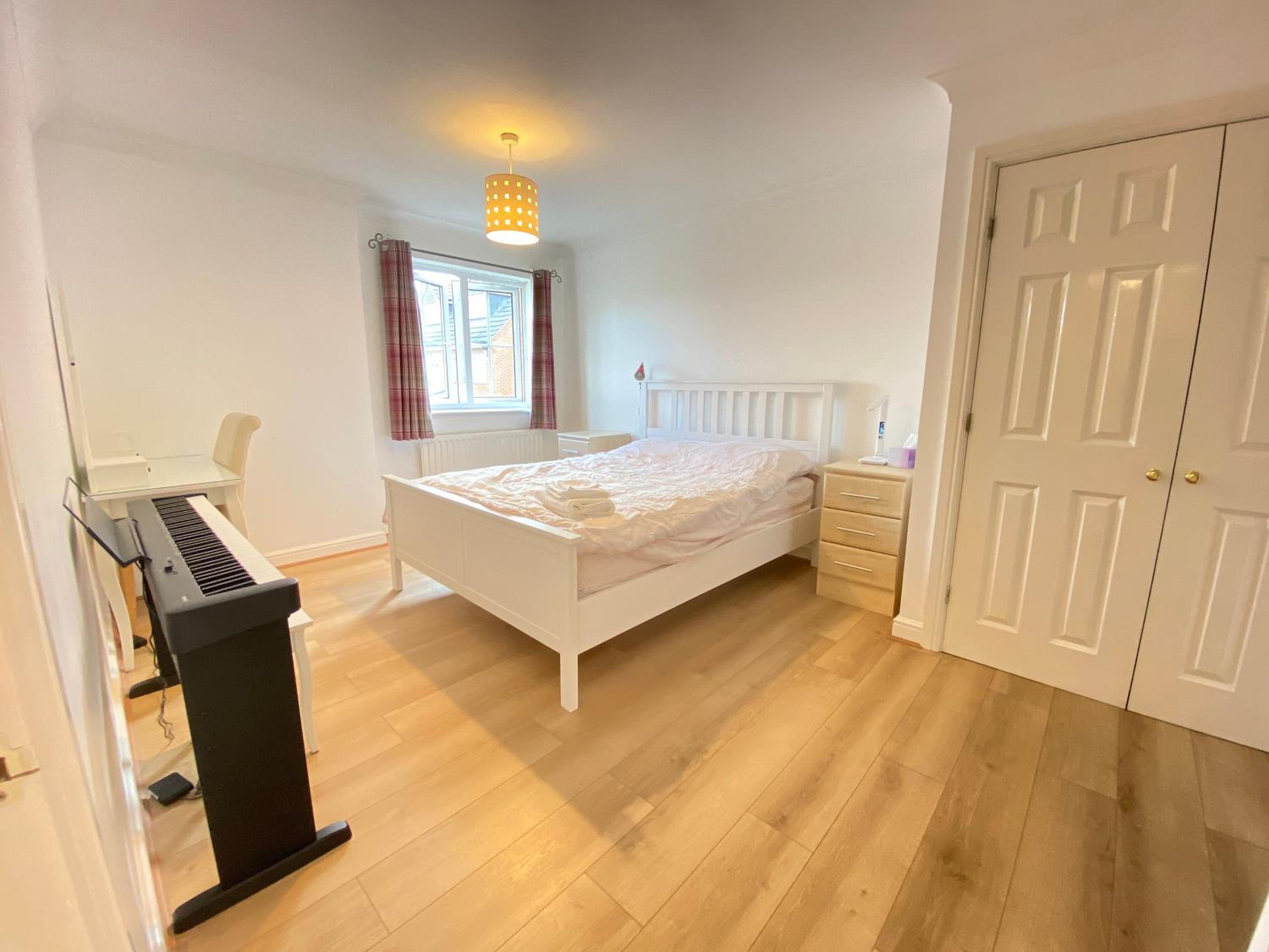 Oxford Vacations - Sweet home 2 Double bedrooms apartment free parking Summertown, Oxford - Property Image 12