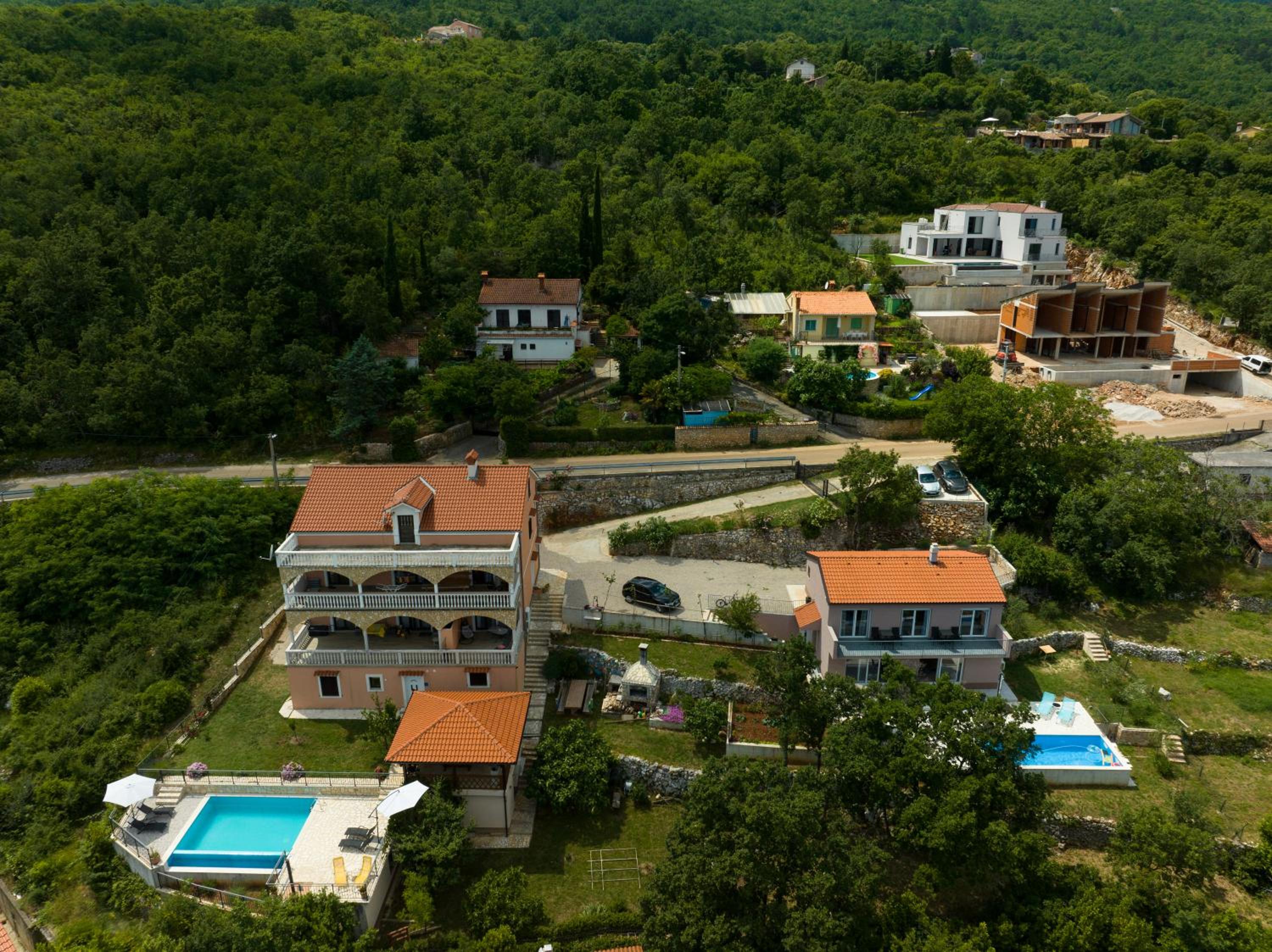 Jovich Apartments 3 view 3