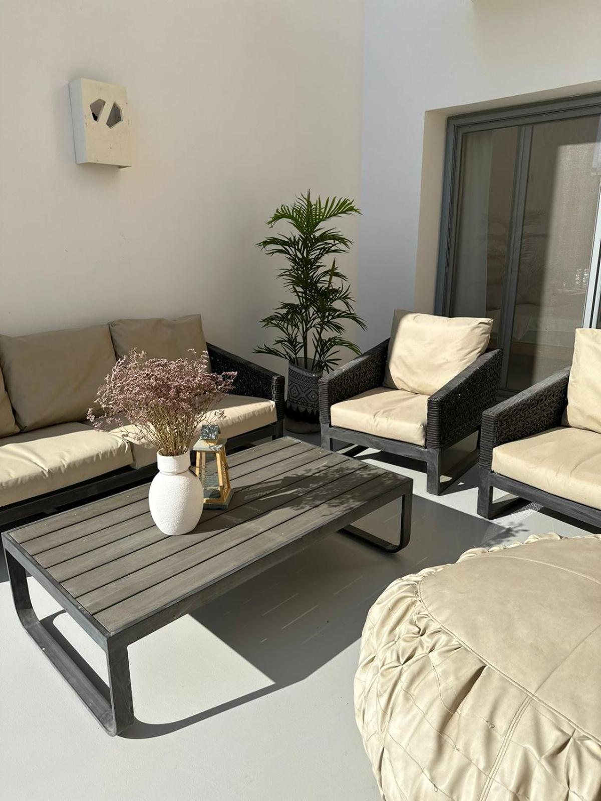 Swanlake Gouna, 3 BDR ground floor apartment, directly on crystal lagoon. view 3