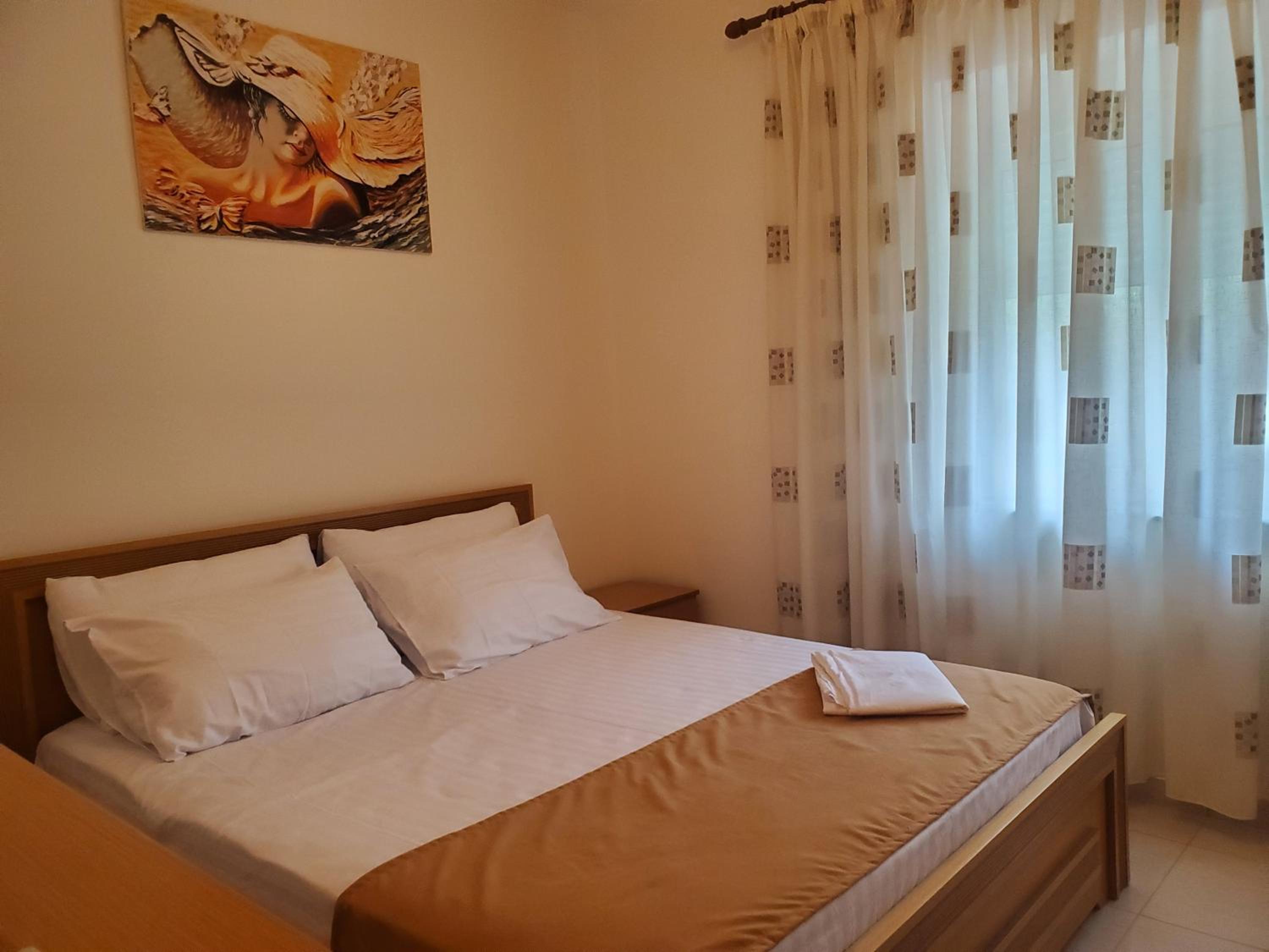 Andra Apartment