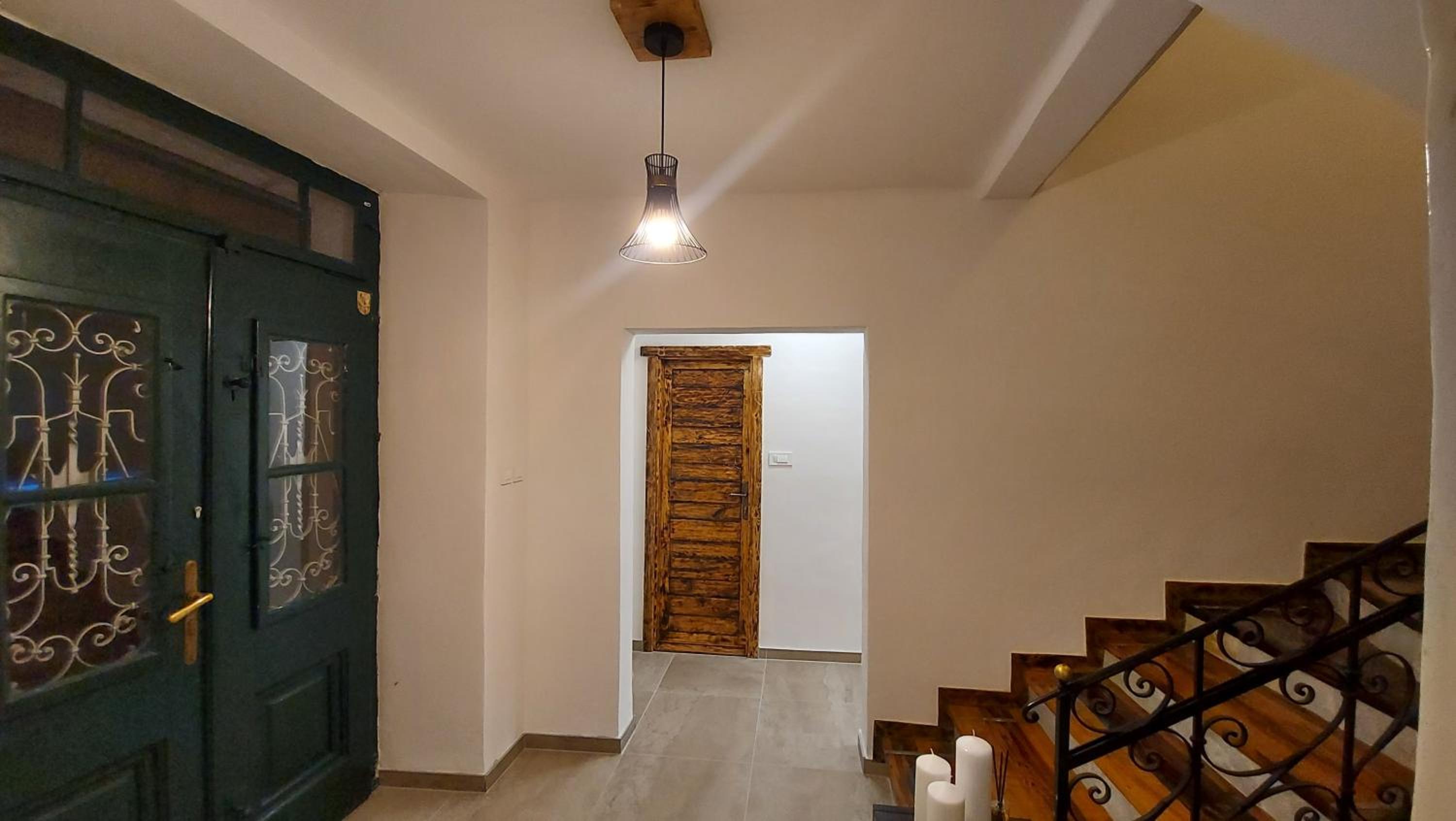 Photo 33