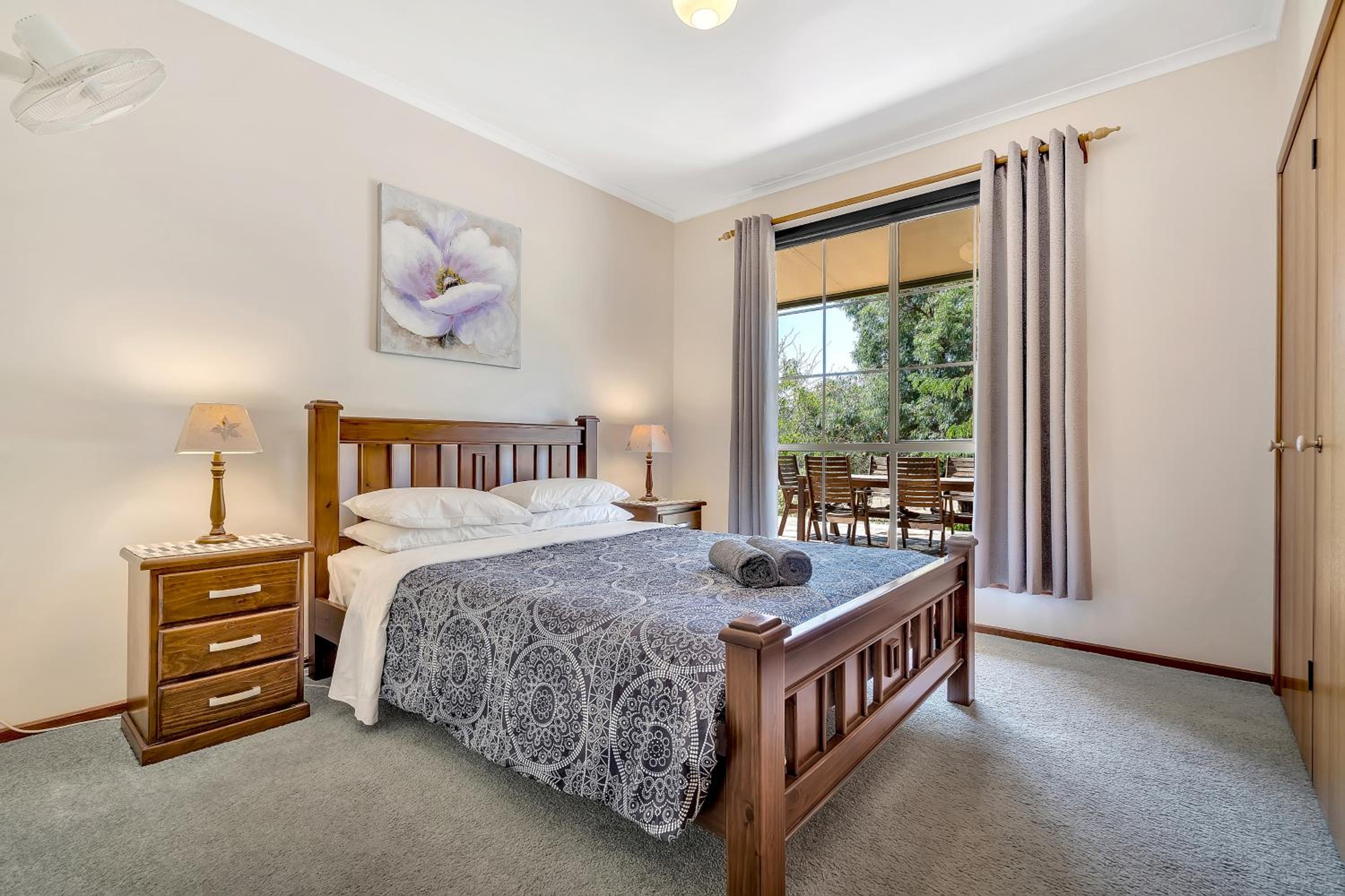 Hillview & Stringybark, Halls on Falls Homestead