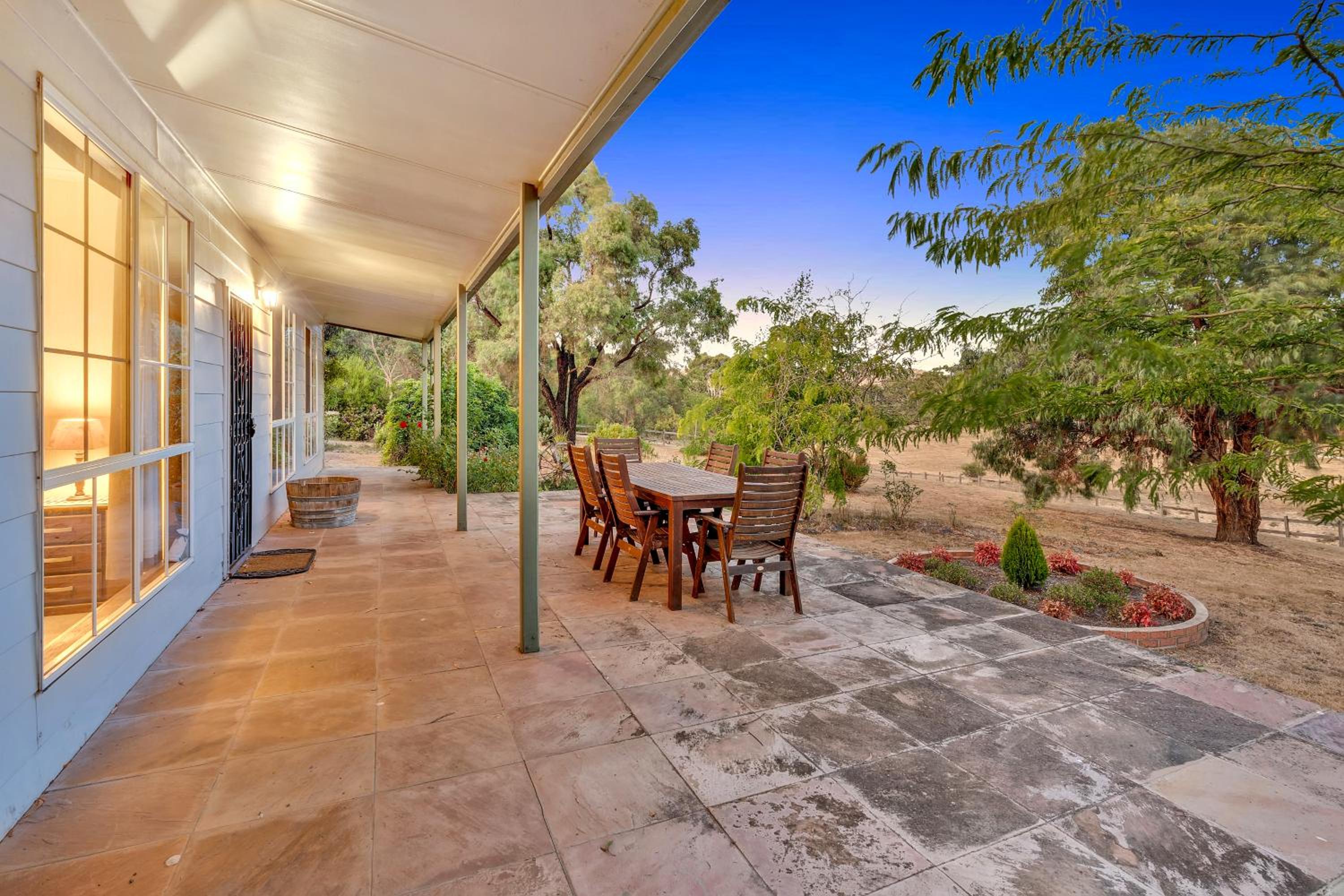 Hillview & Stringybark, Halls on Falls Homestead