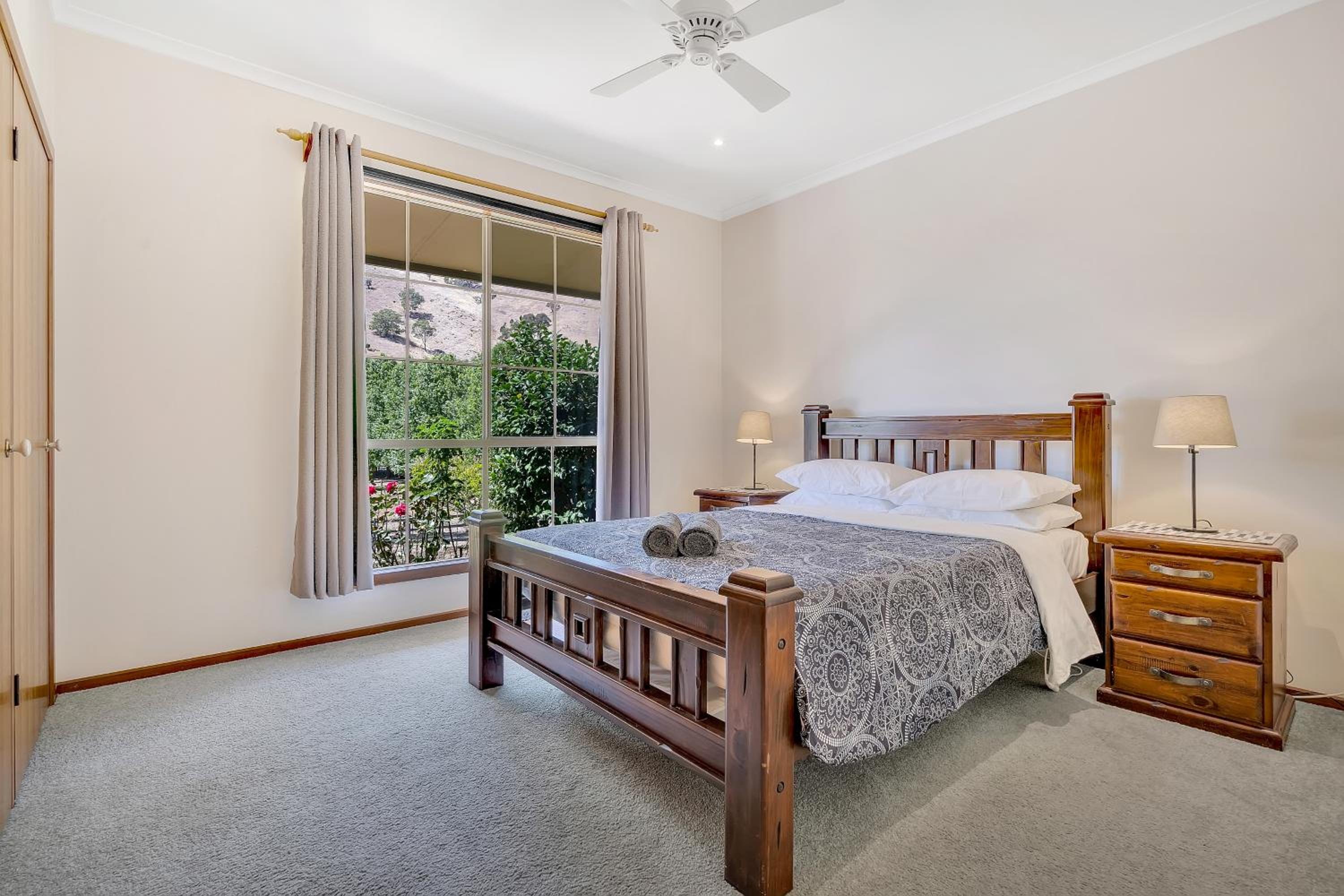 Hillview & Stringybark, Halls on Falls Homestead