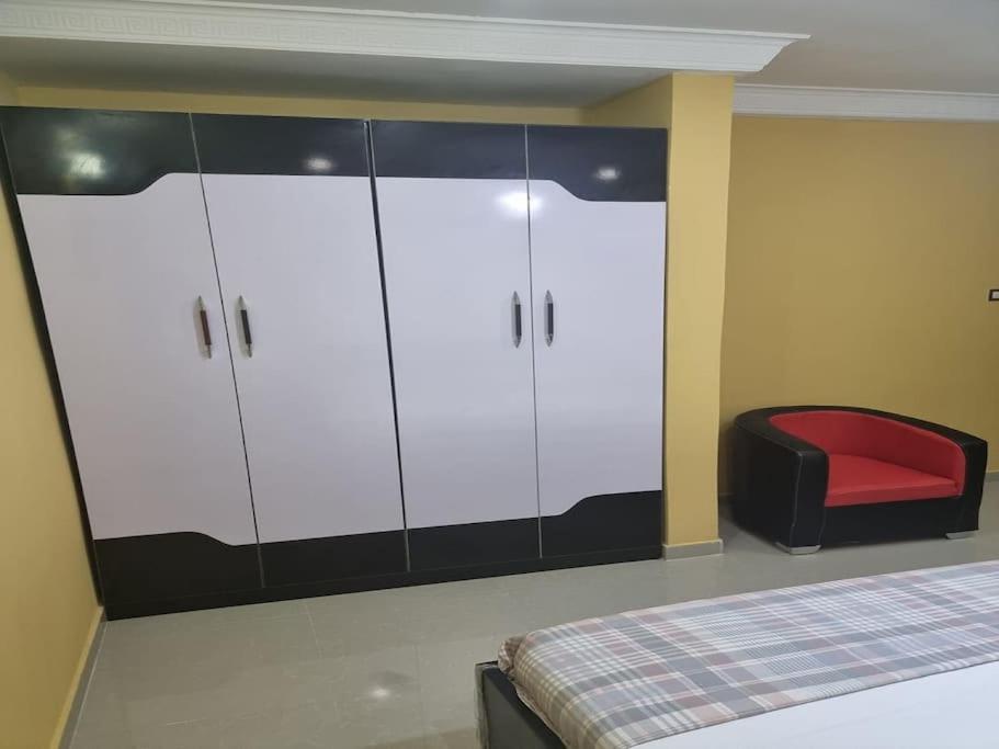 A Stunning 3 Bedroom Apartment in Okitipupa -6 ppl